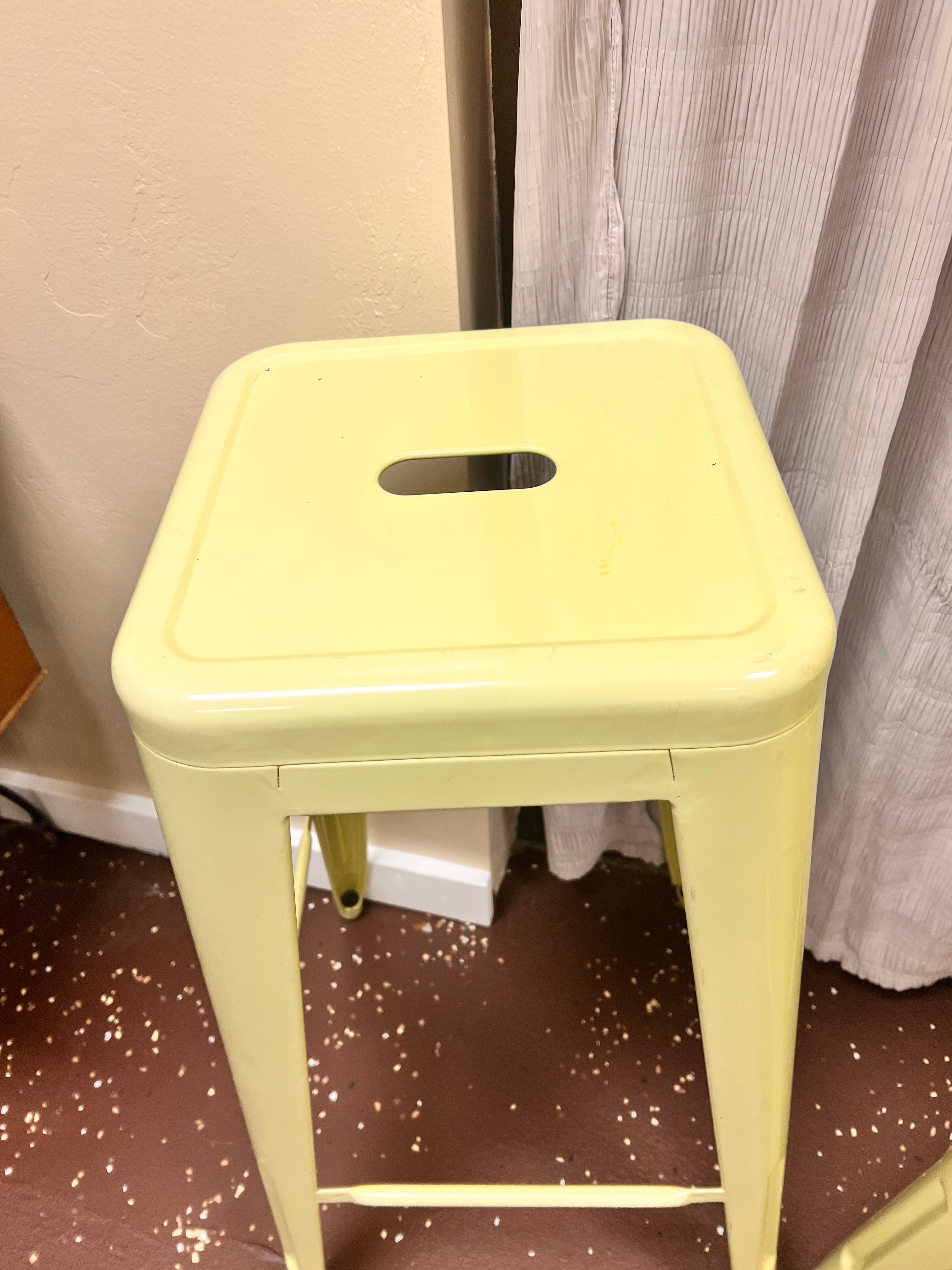 Metal Bar Stool Set