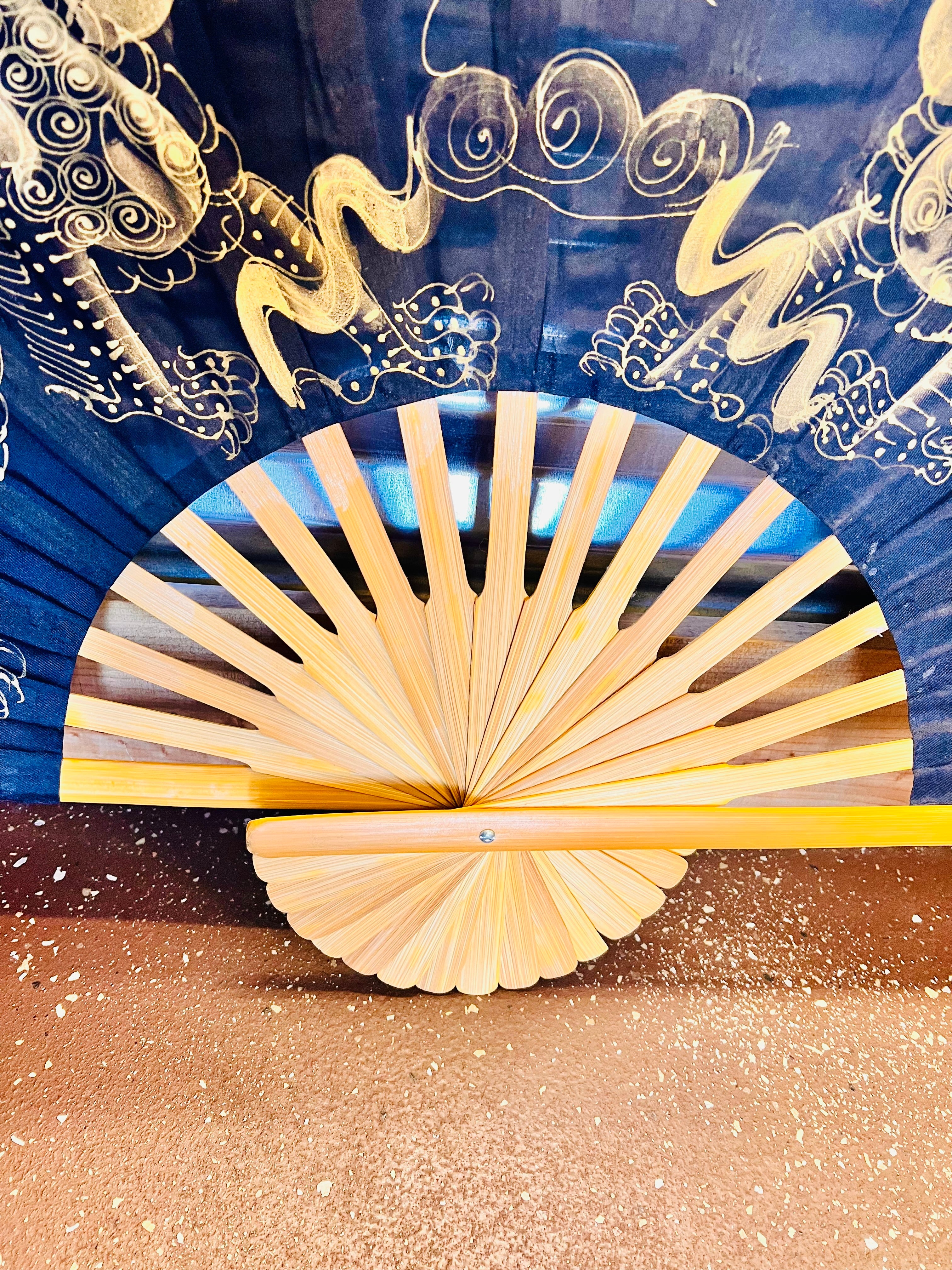 Dragon Wall Fan