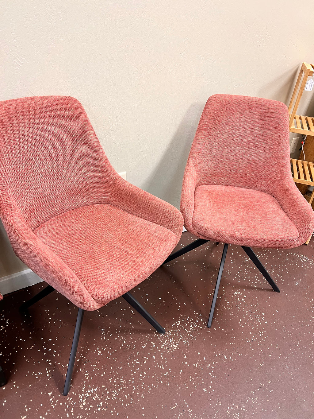 Modern Linen Upholstered Swivel Office Chair