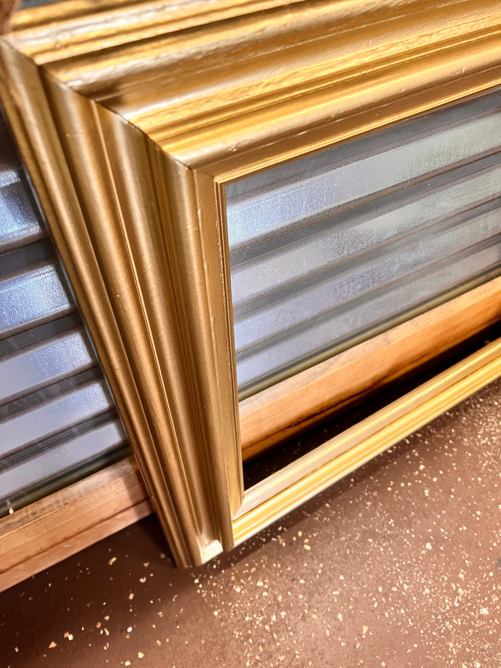 27.5x23 Gold Frame