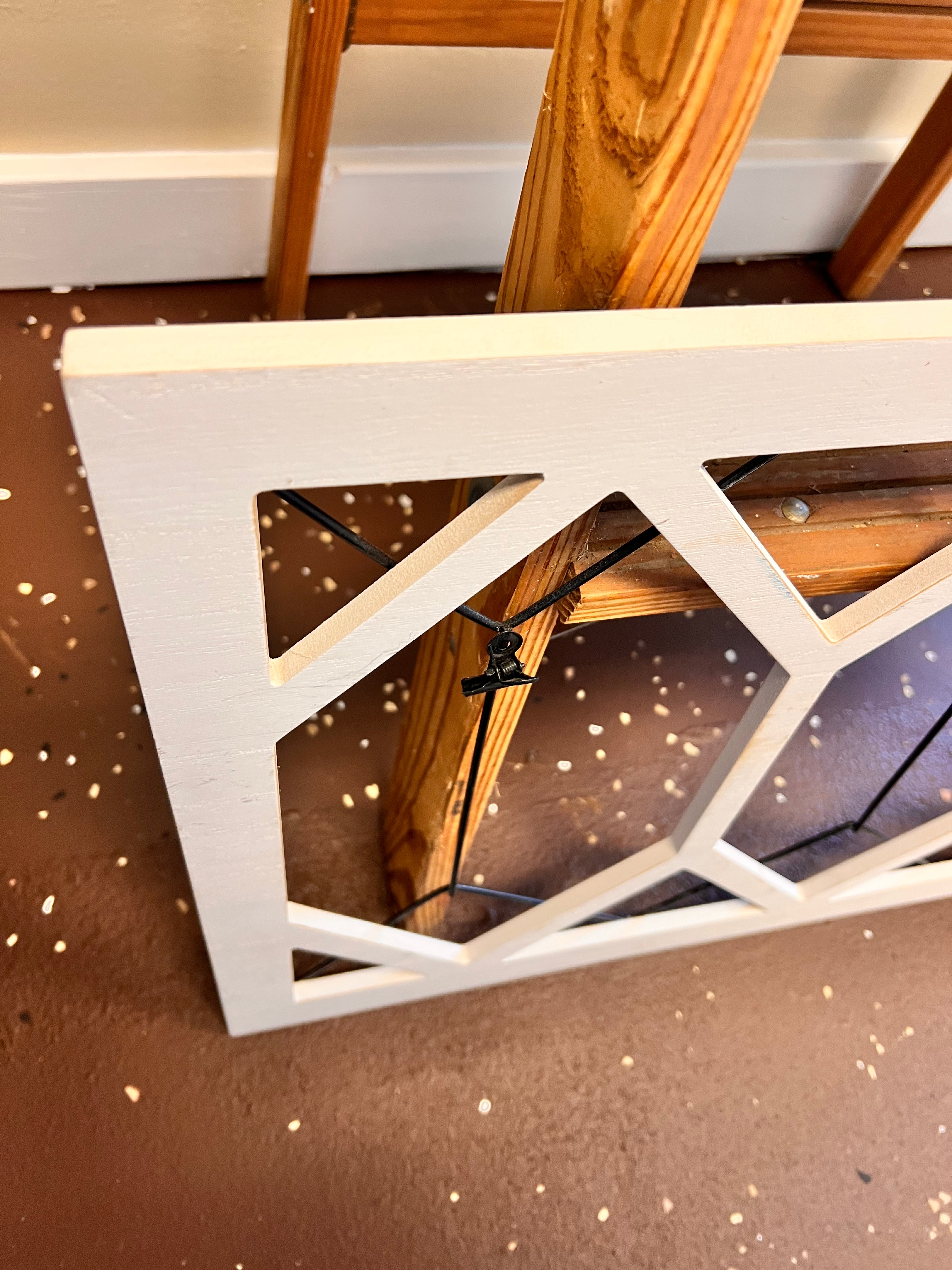White Wood Picture Holder