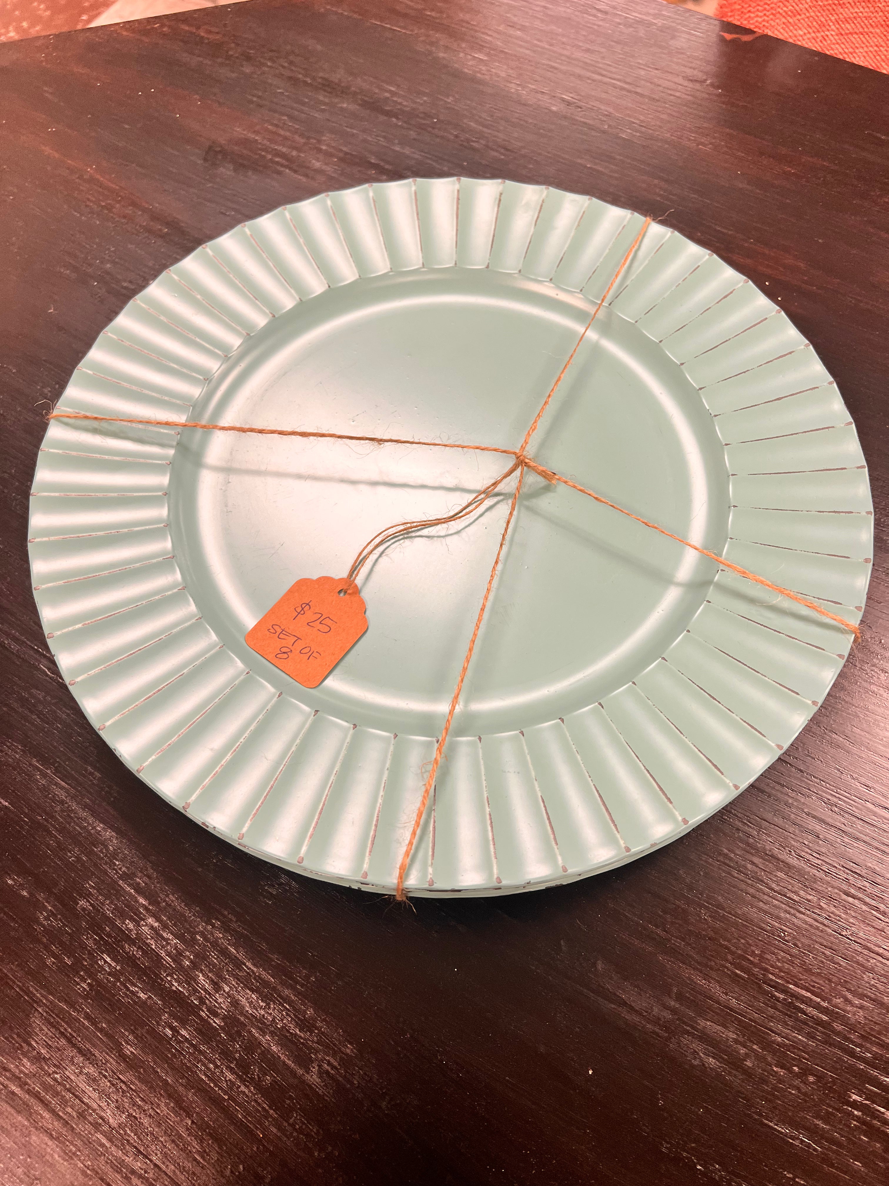 Set of 8 Plates