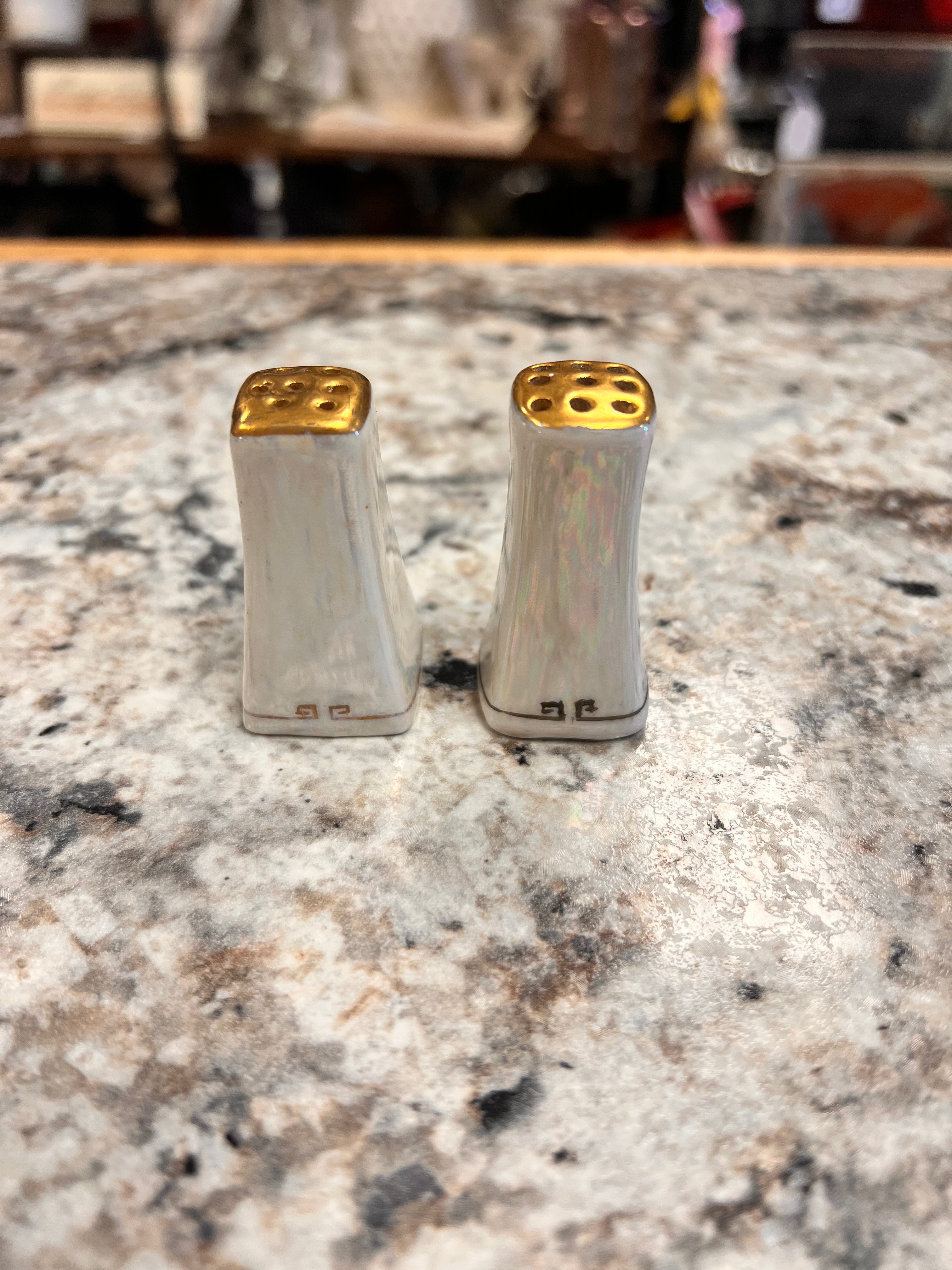 Vintage Shakers