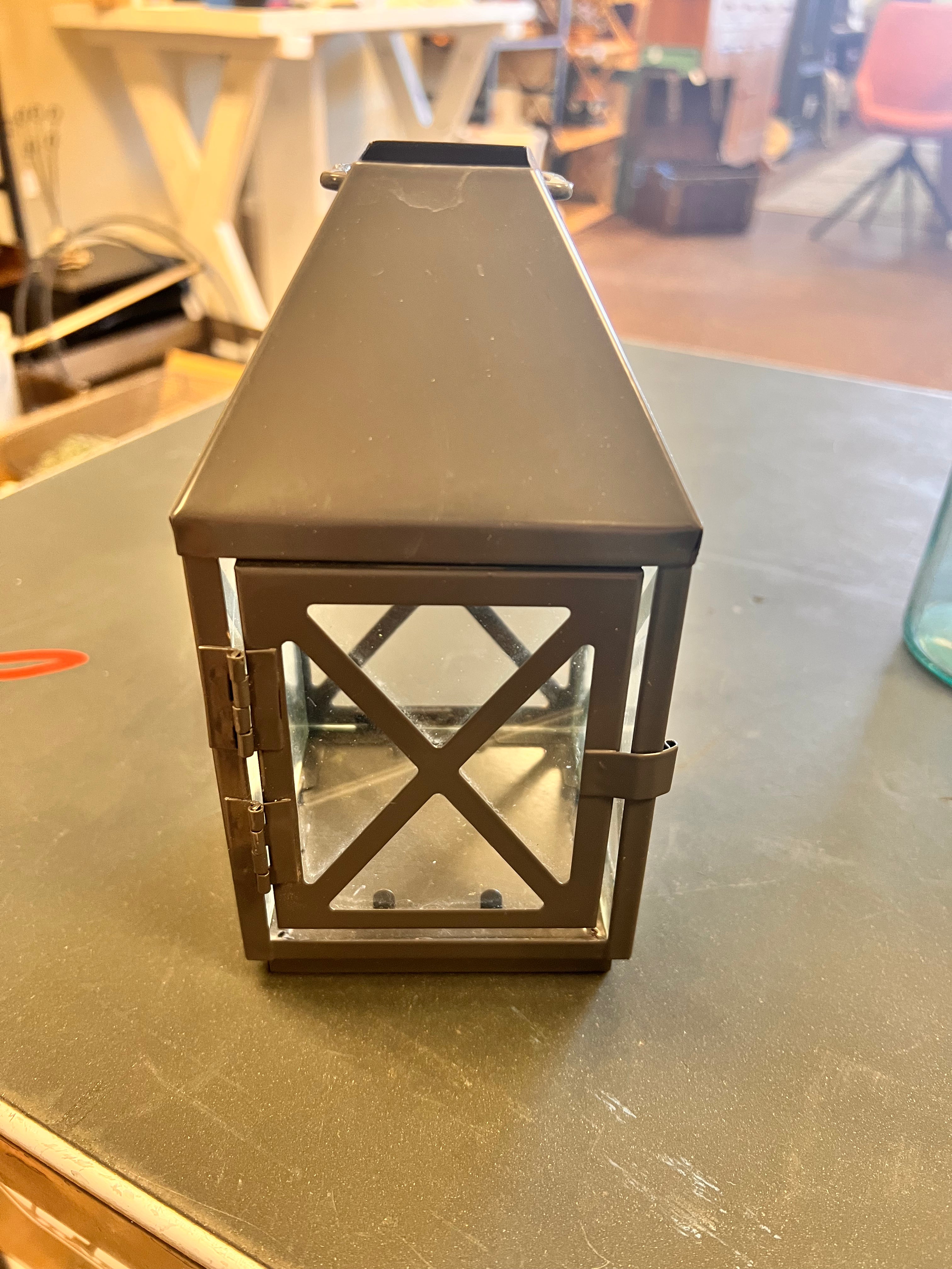 Small Black Lantern