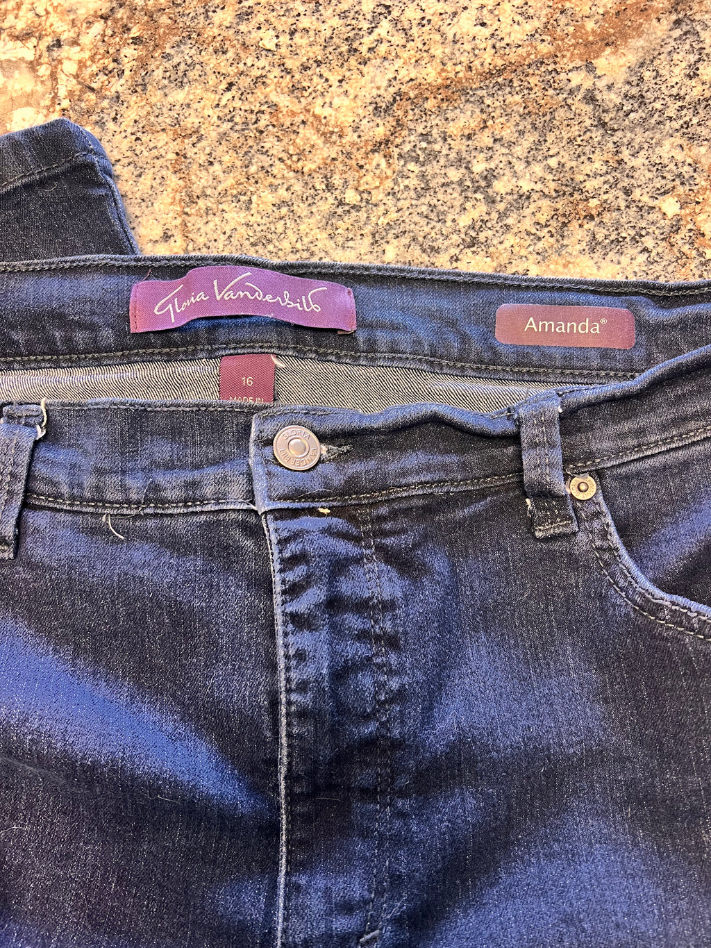 GV Jeans 16