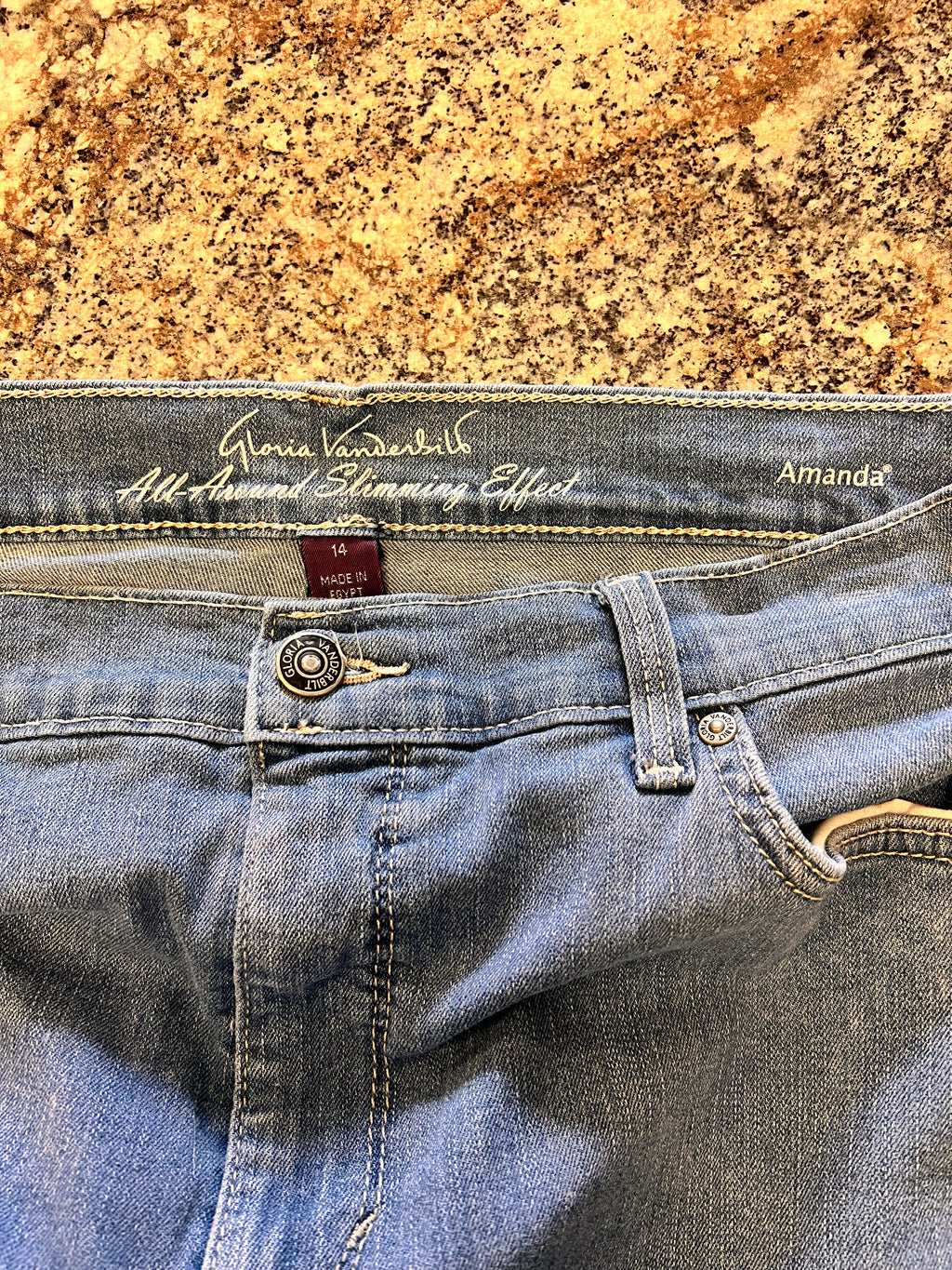 GV Capri Jean 14