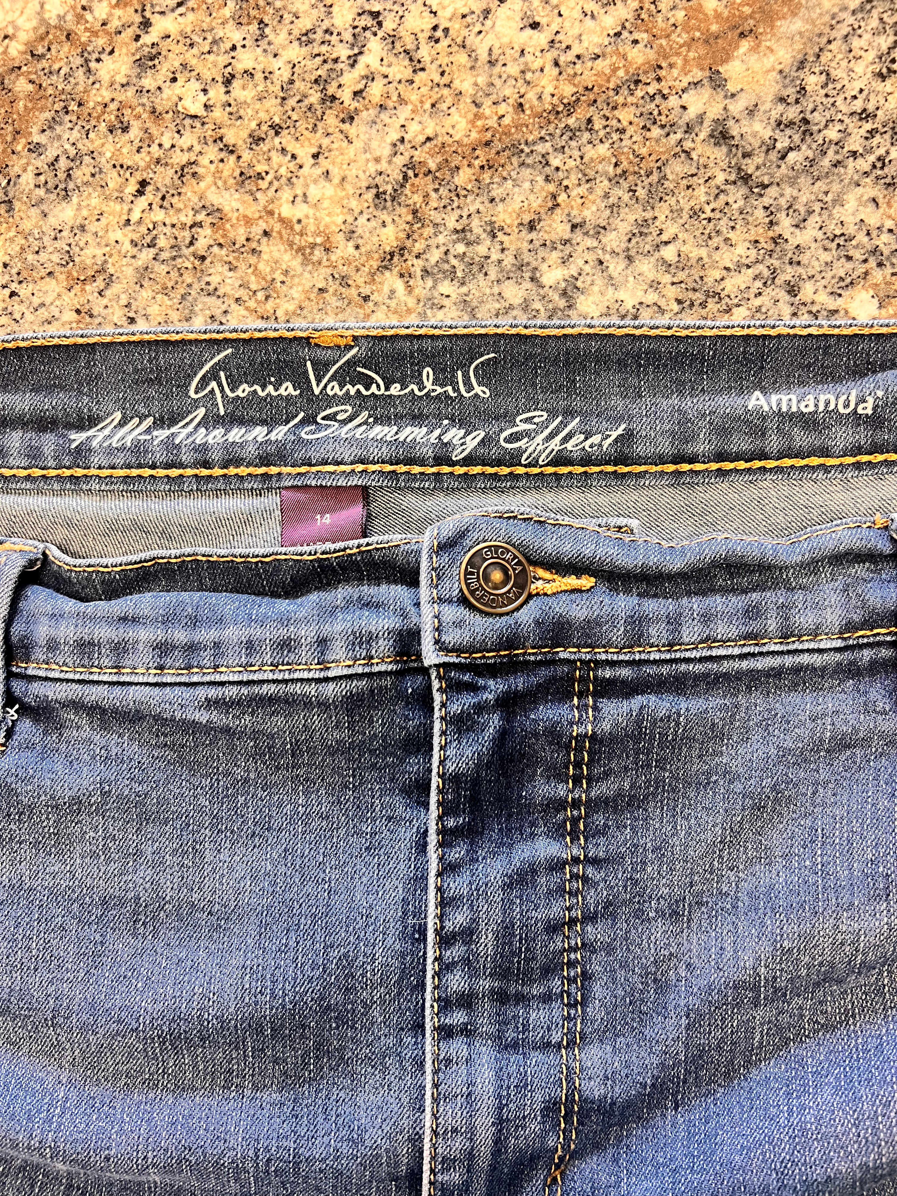 GV Capri Jean 14
