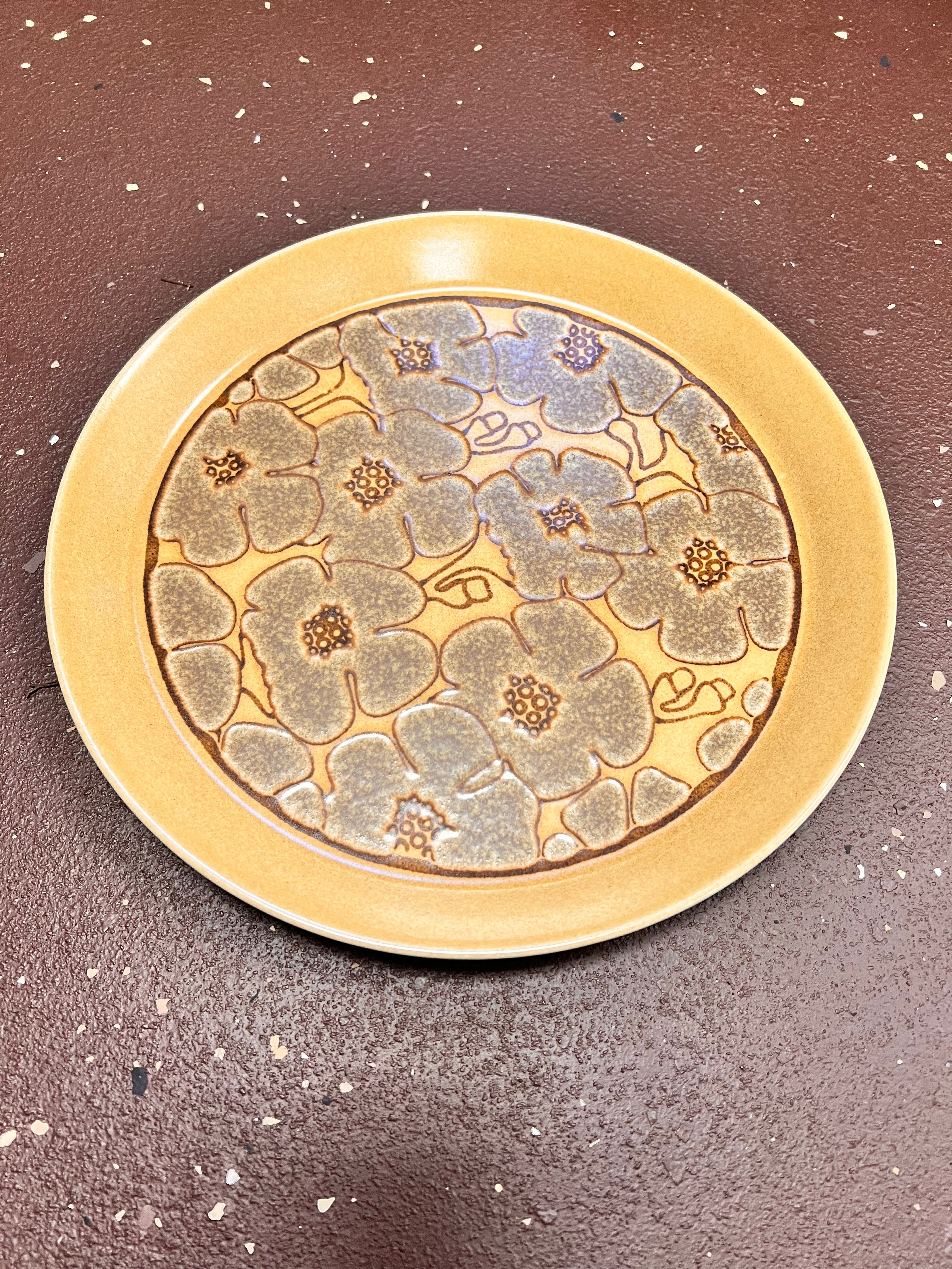VTG Crown Lynn Plate