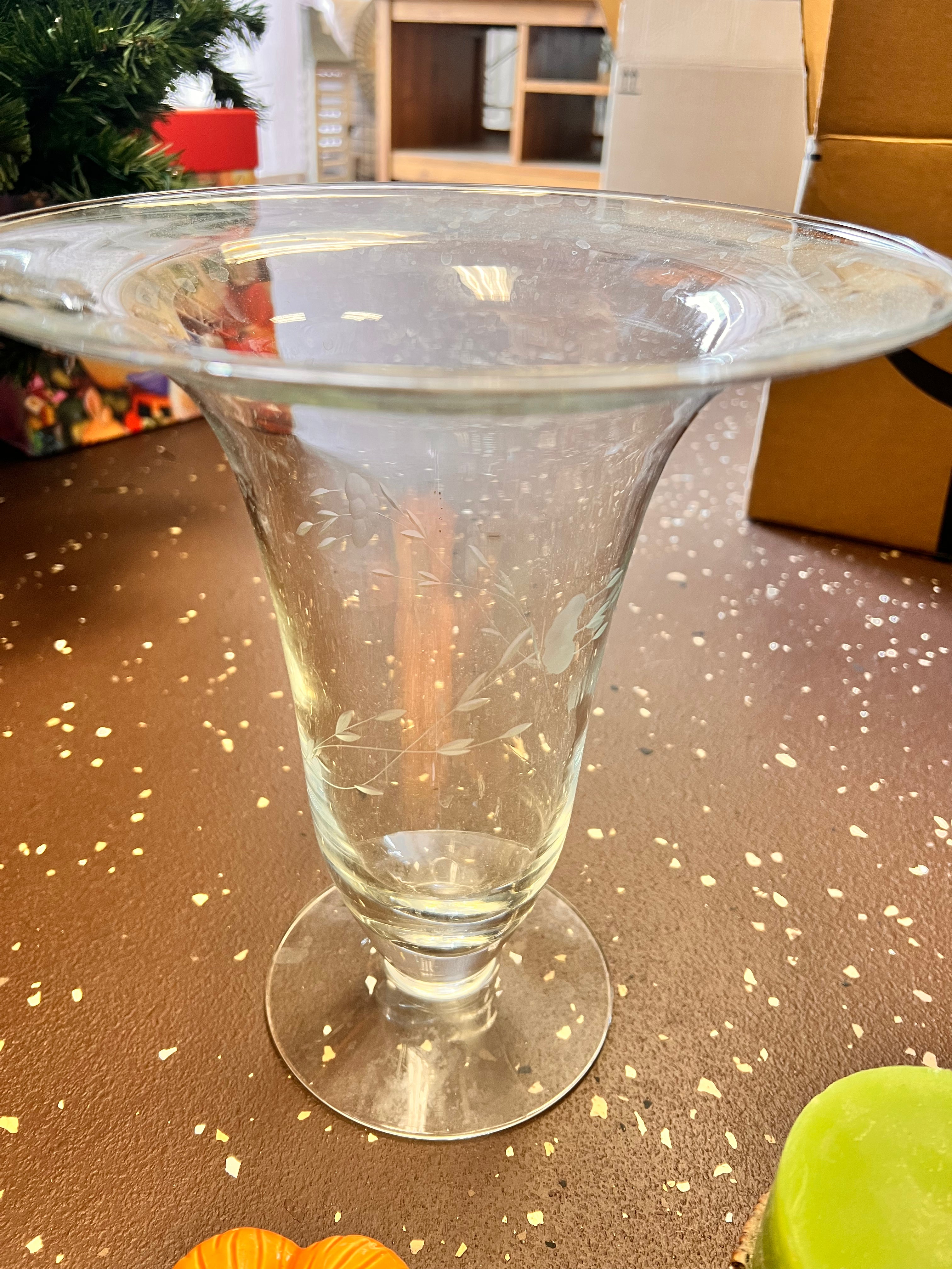 Tulip Bell Vase