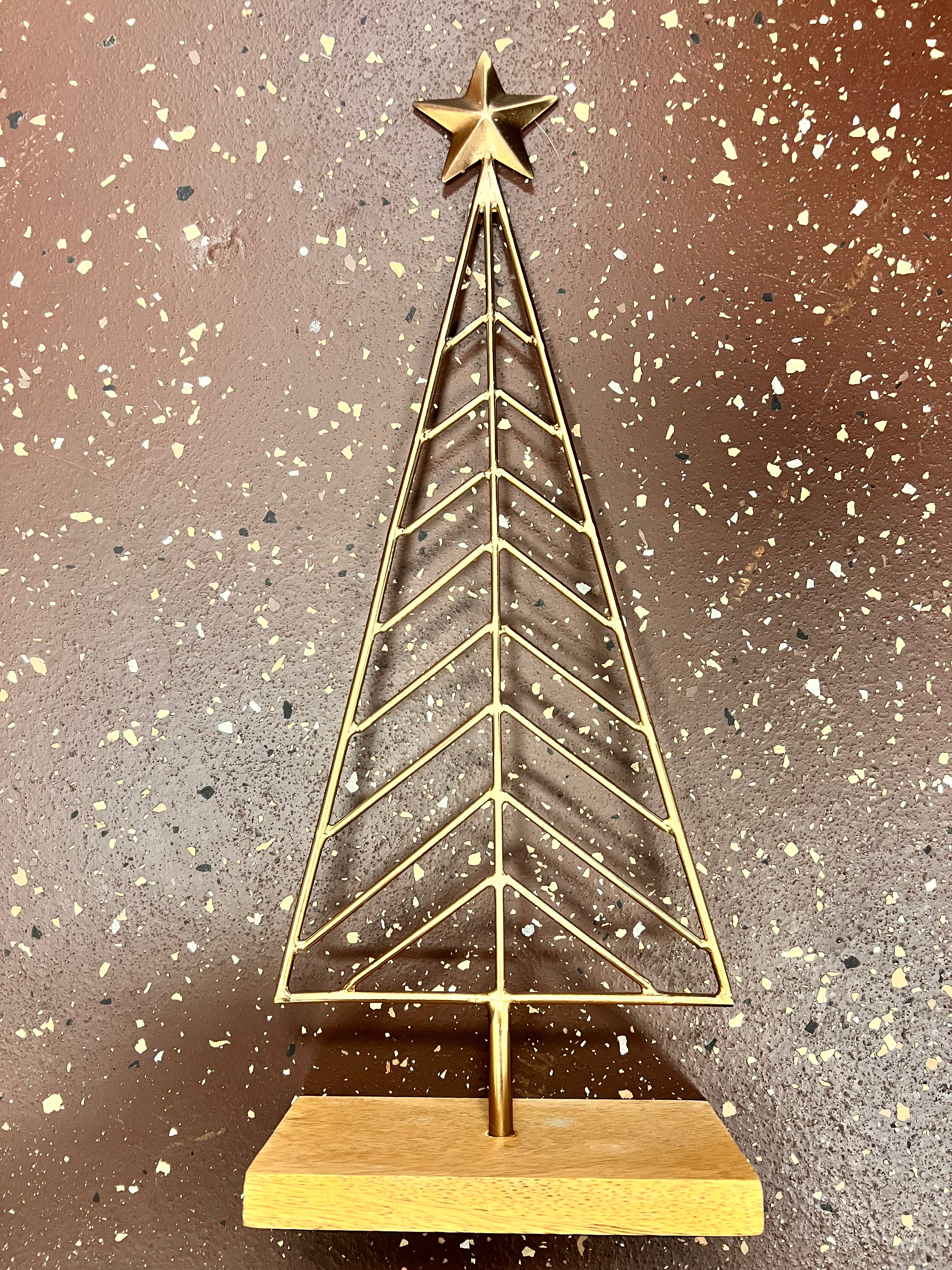 Metal Tree Decor