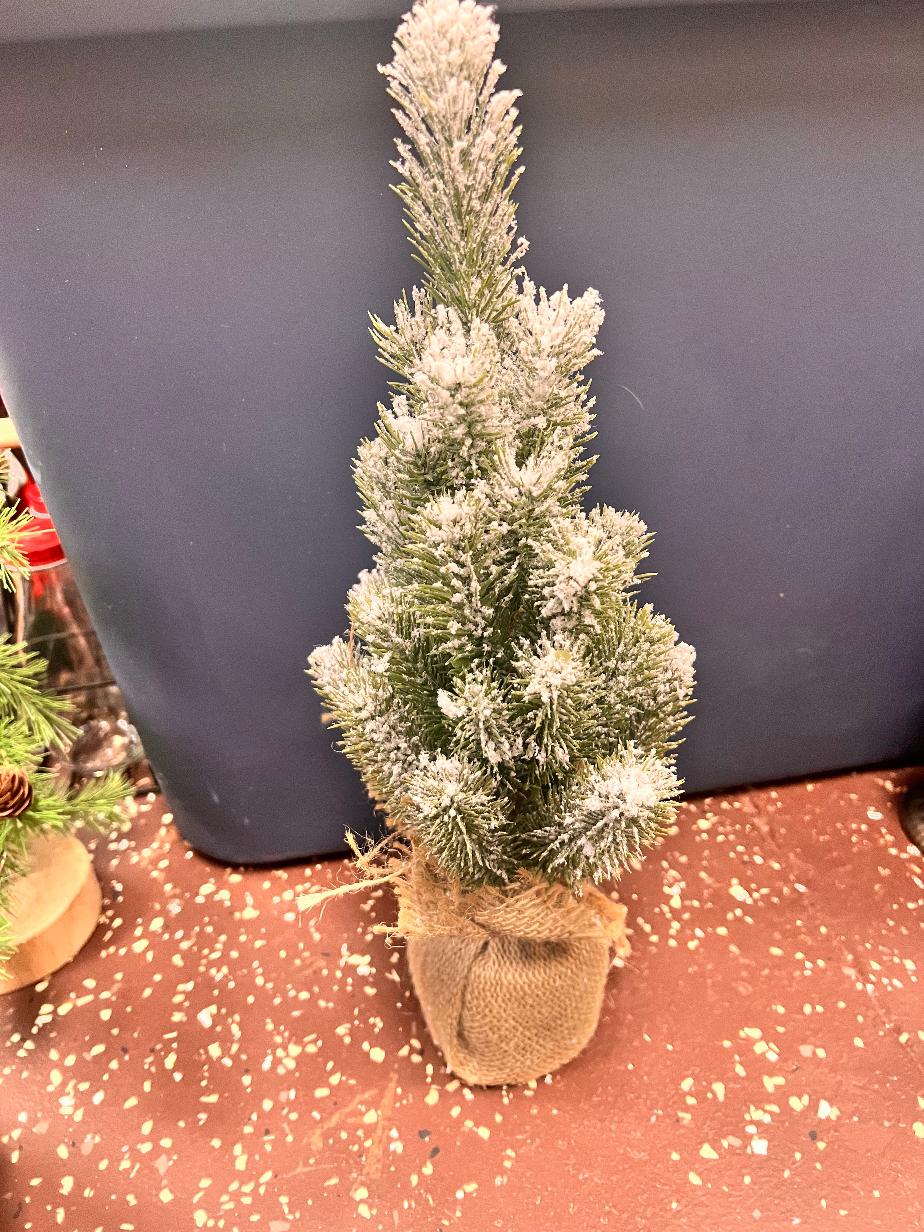 Burlap Tree Decor