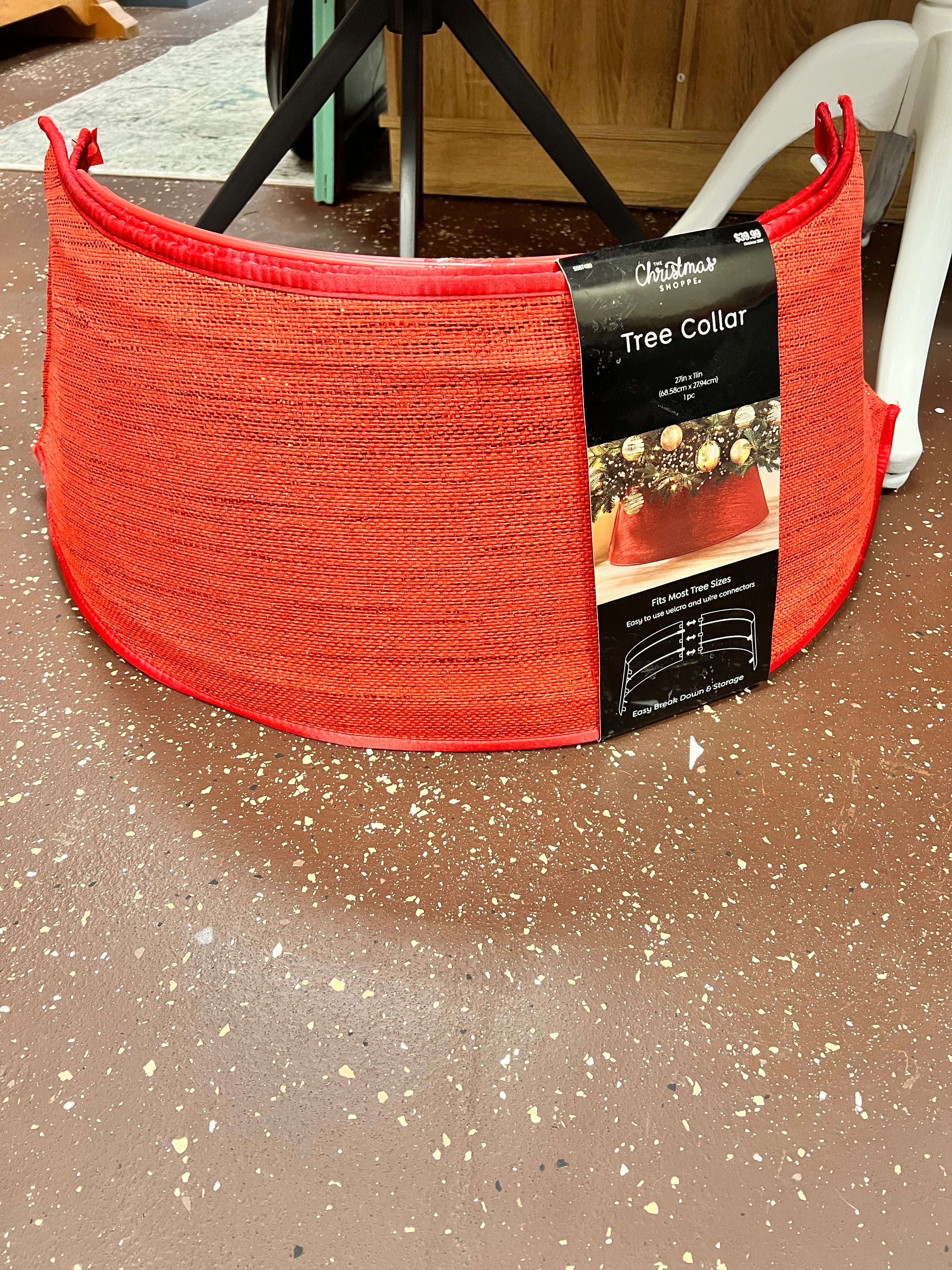 Red Tree Collar