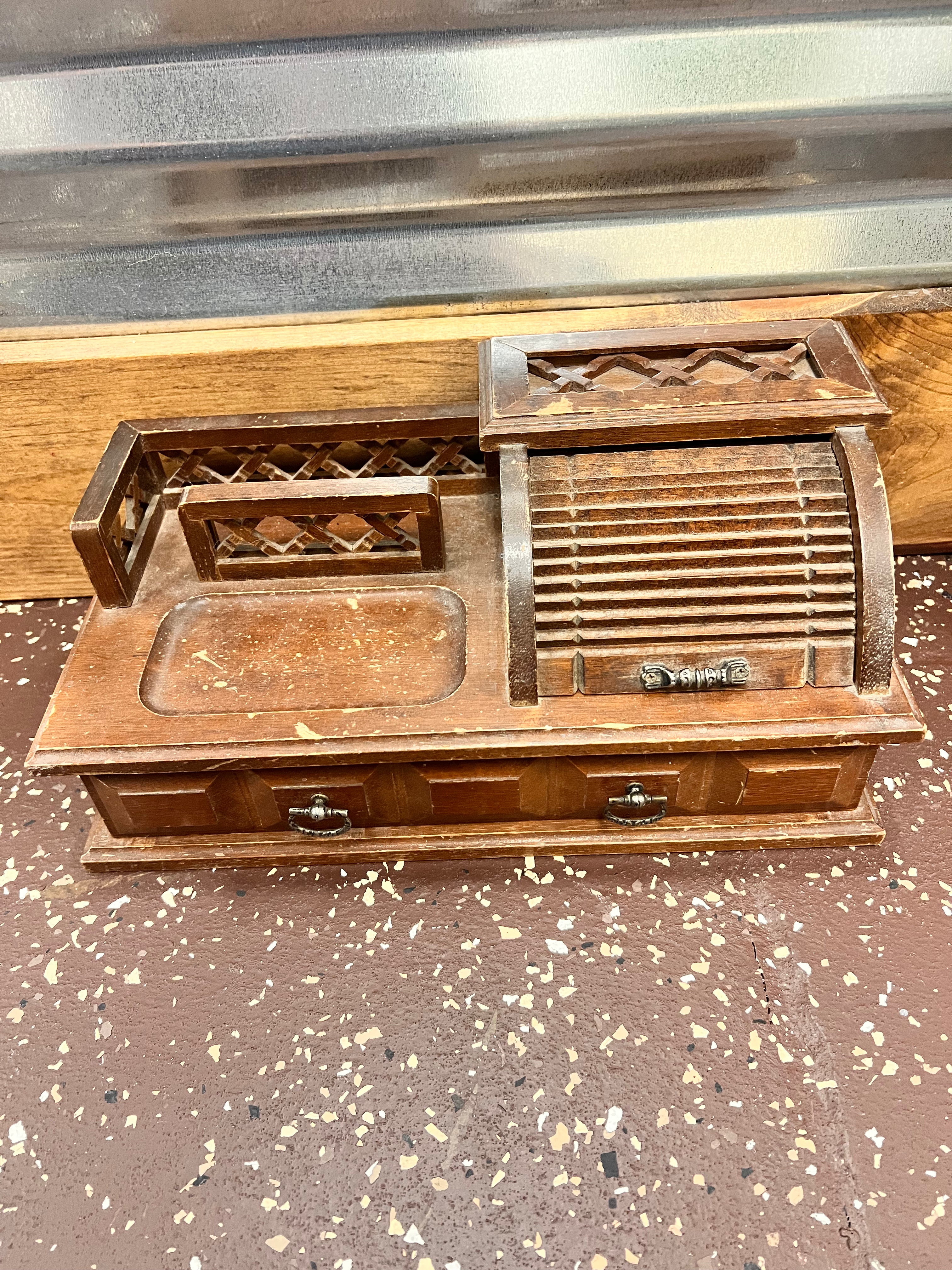 Vintage Organizer