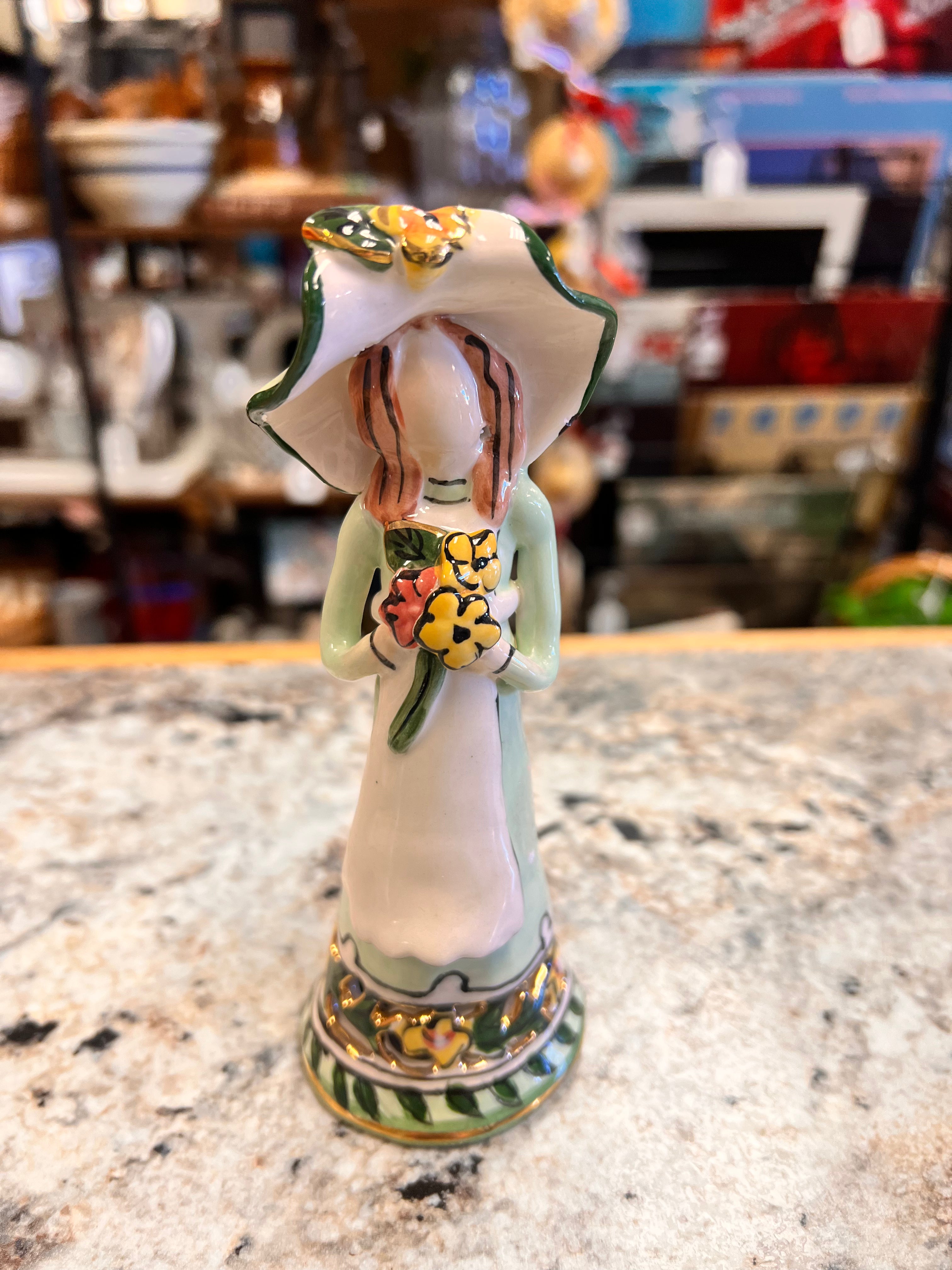 2002 Figurine