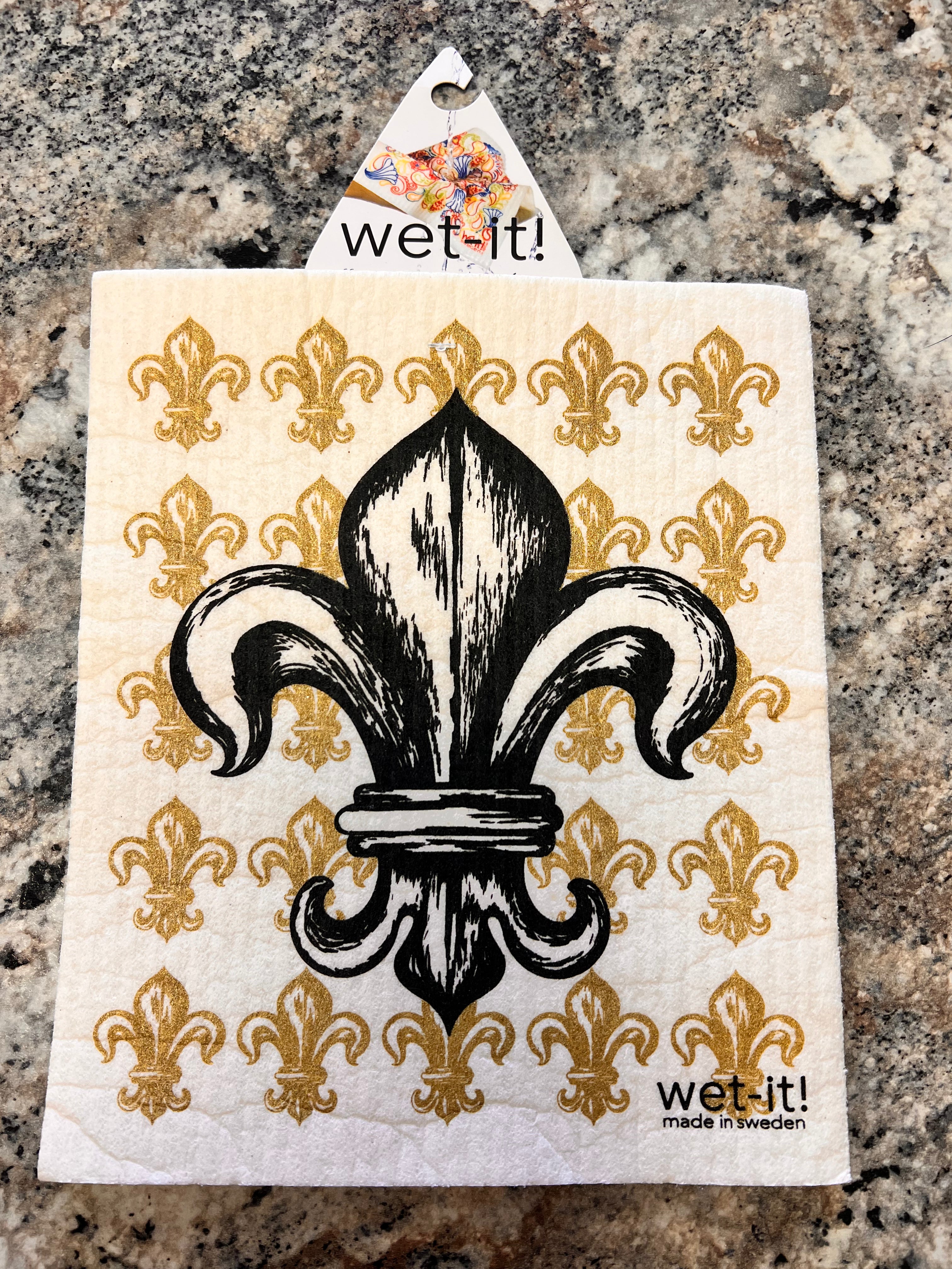 Wet-It Towel