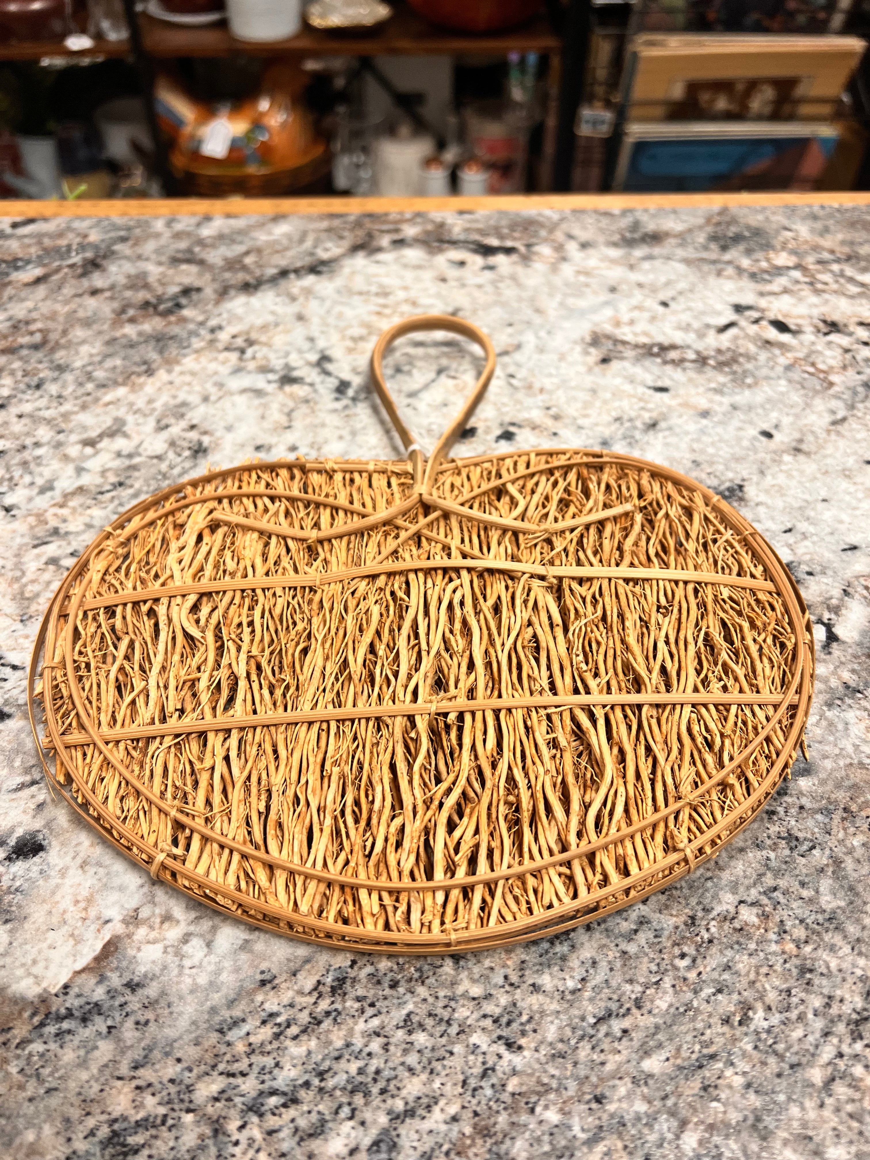 Straw Decor