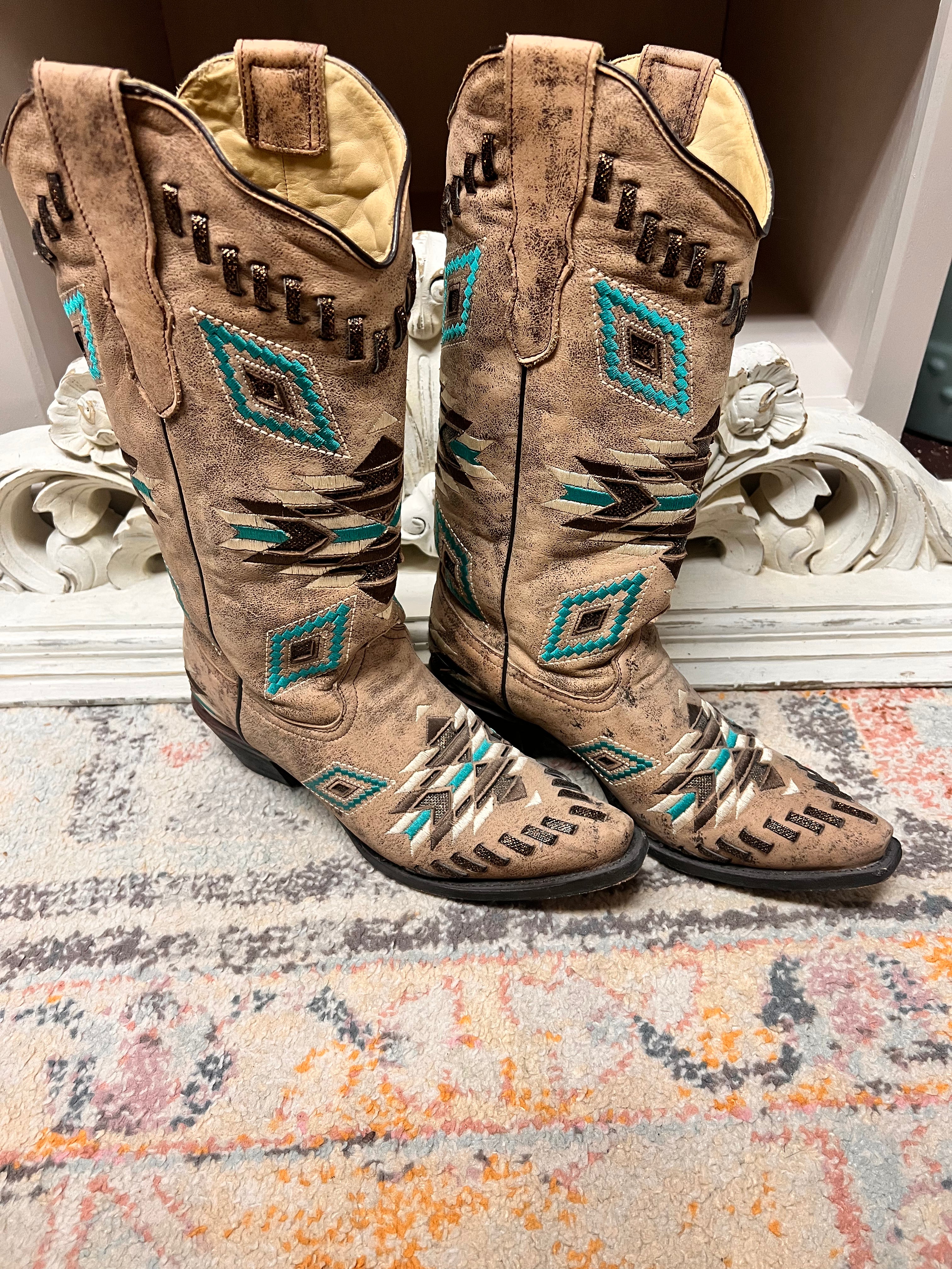 Ladies Boots 7.5