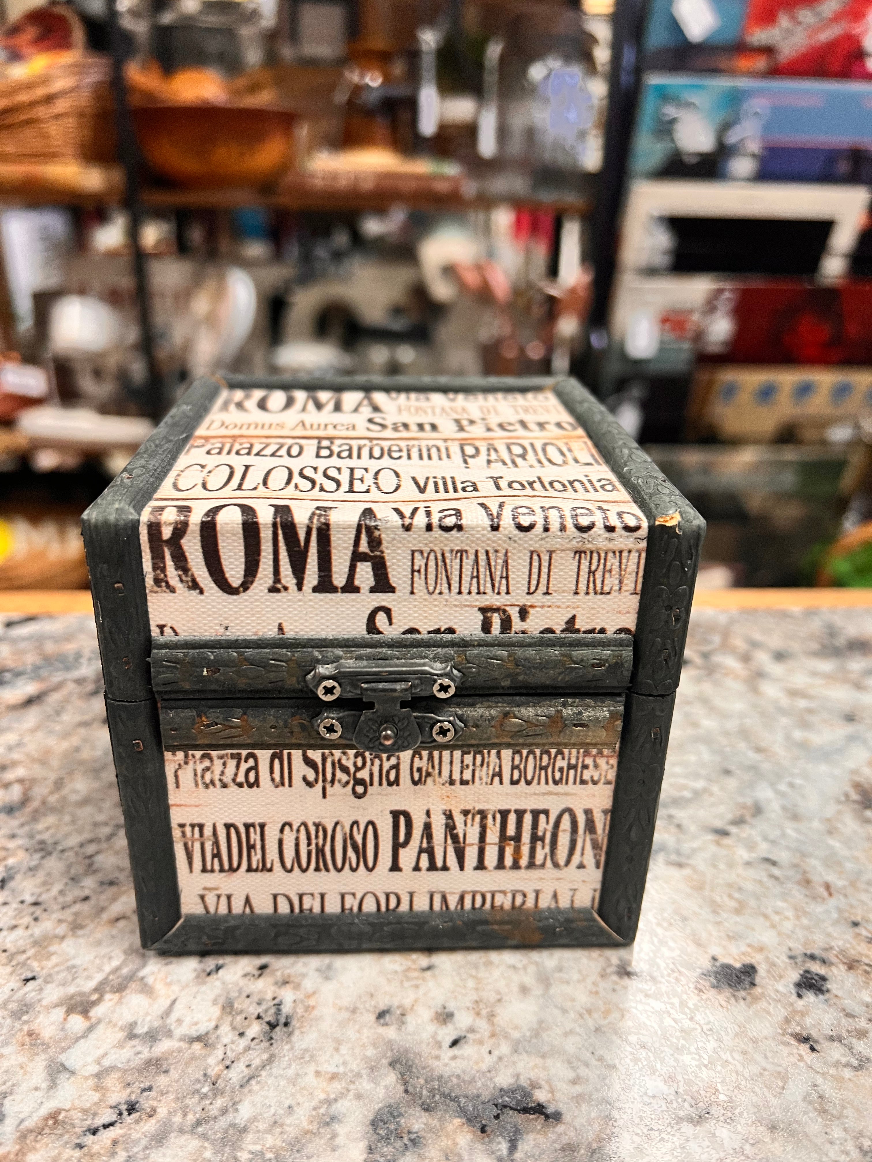 Roma Box
