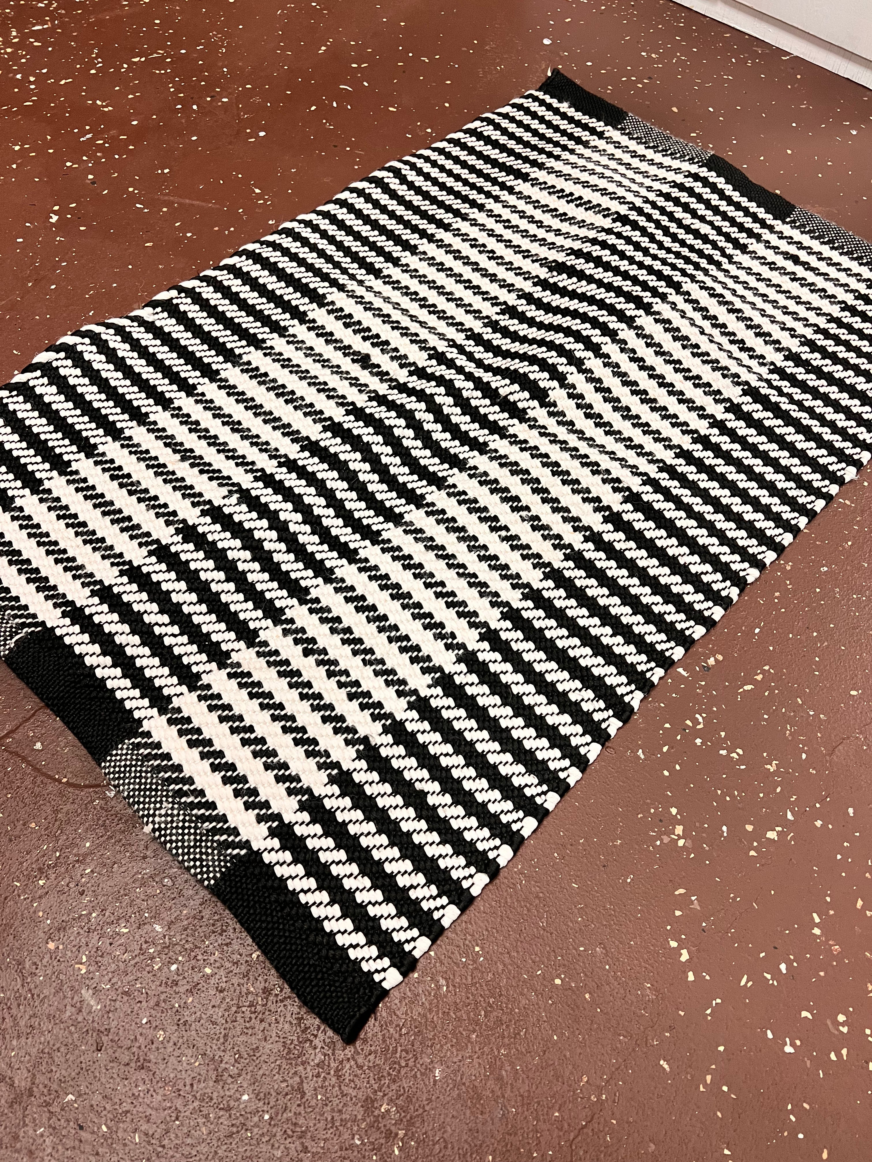 Rug 36x23