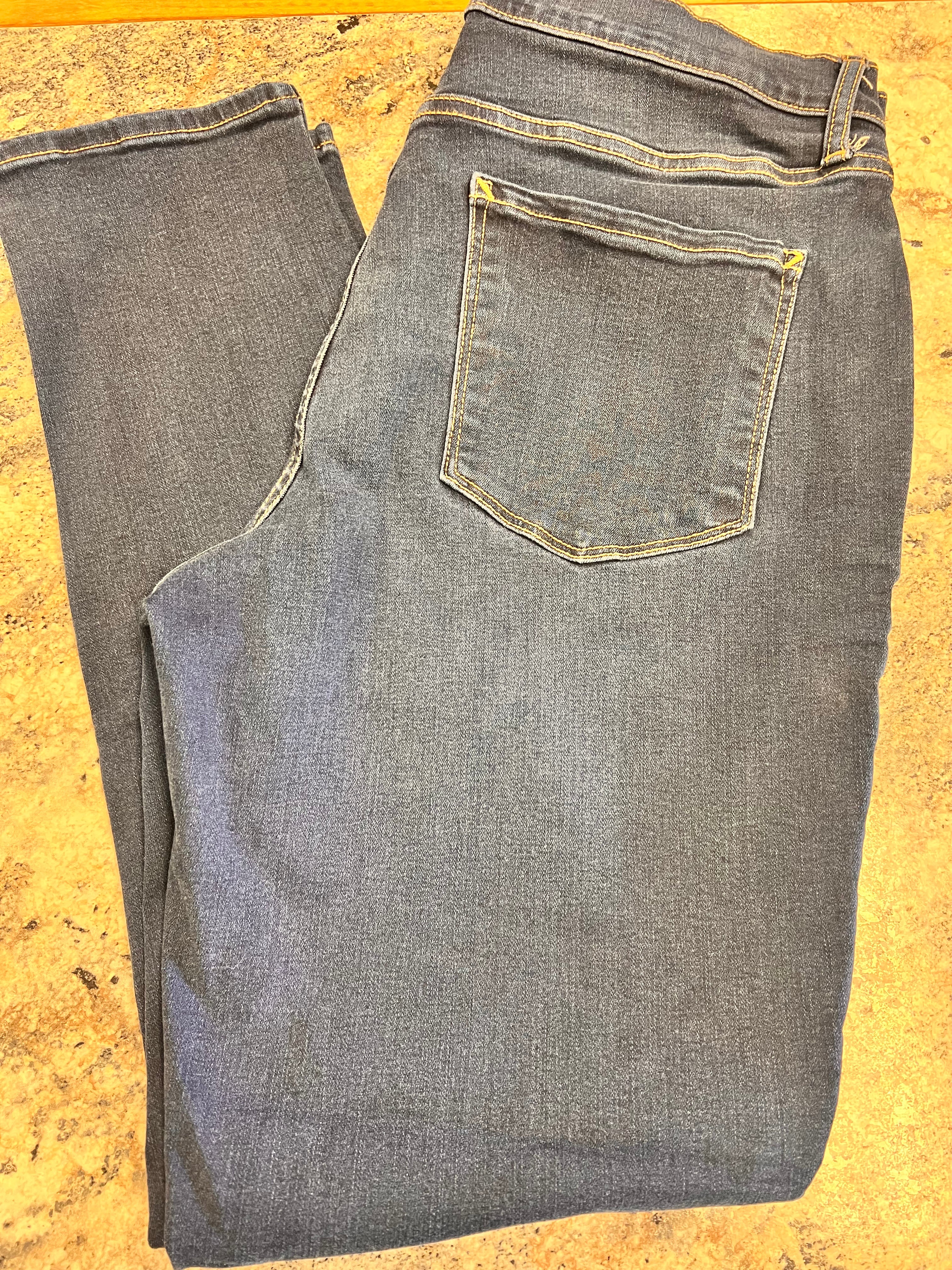 A.n.a Jeans 12