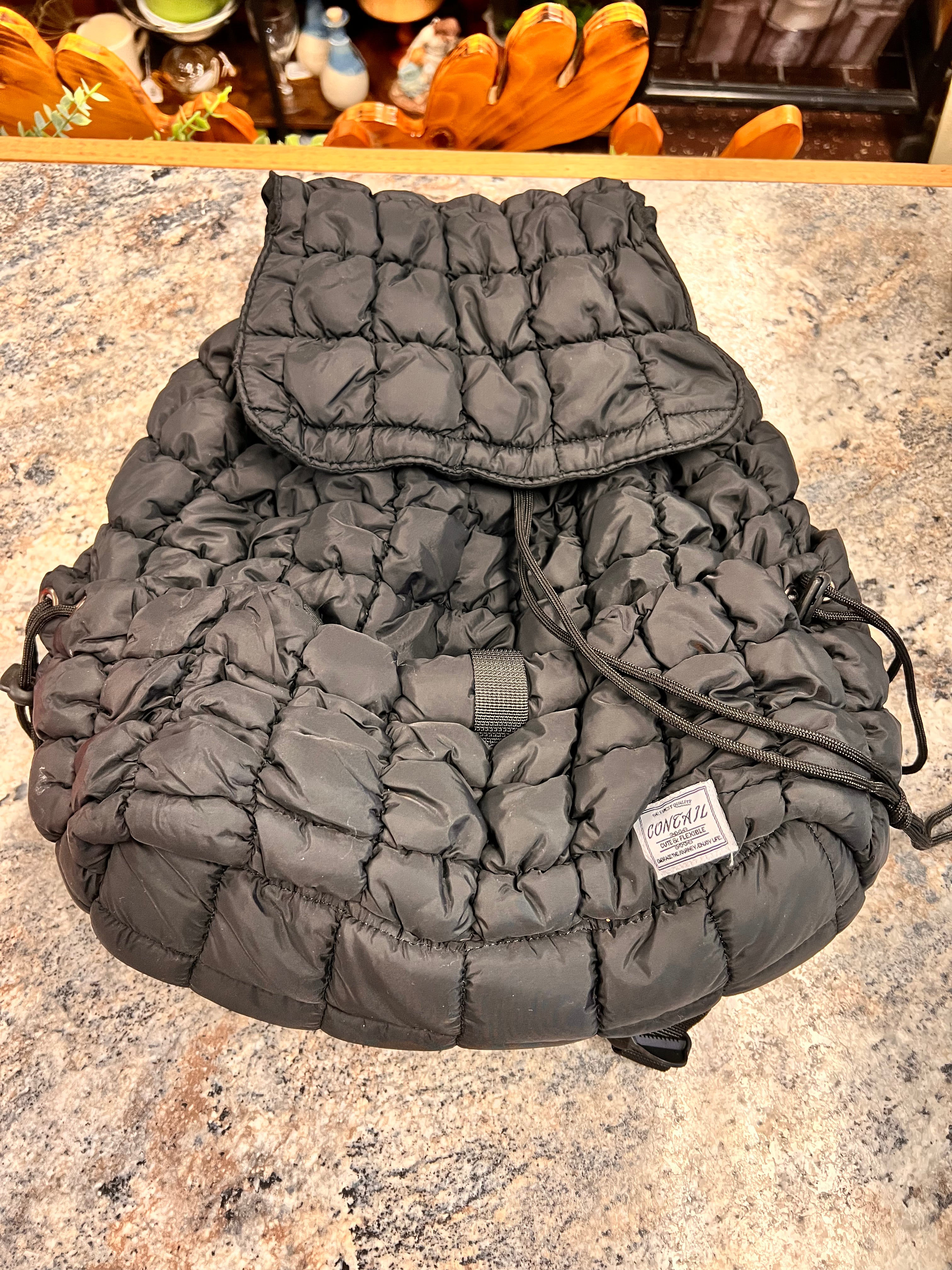 Contail Puffer Bag