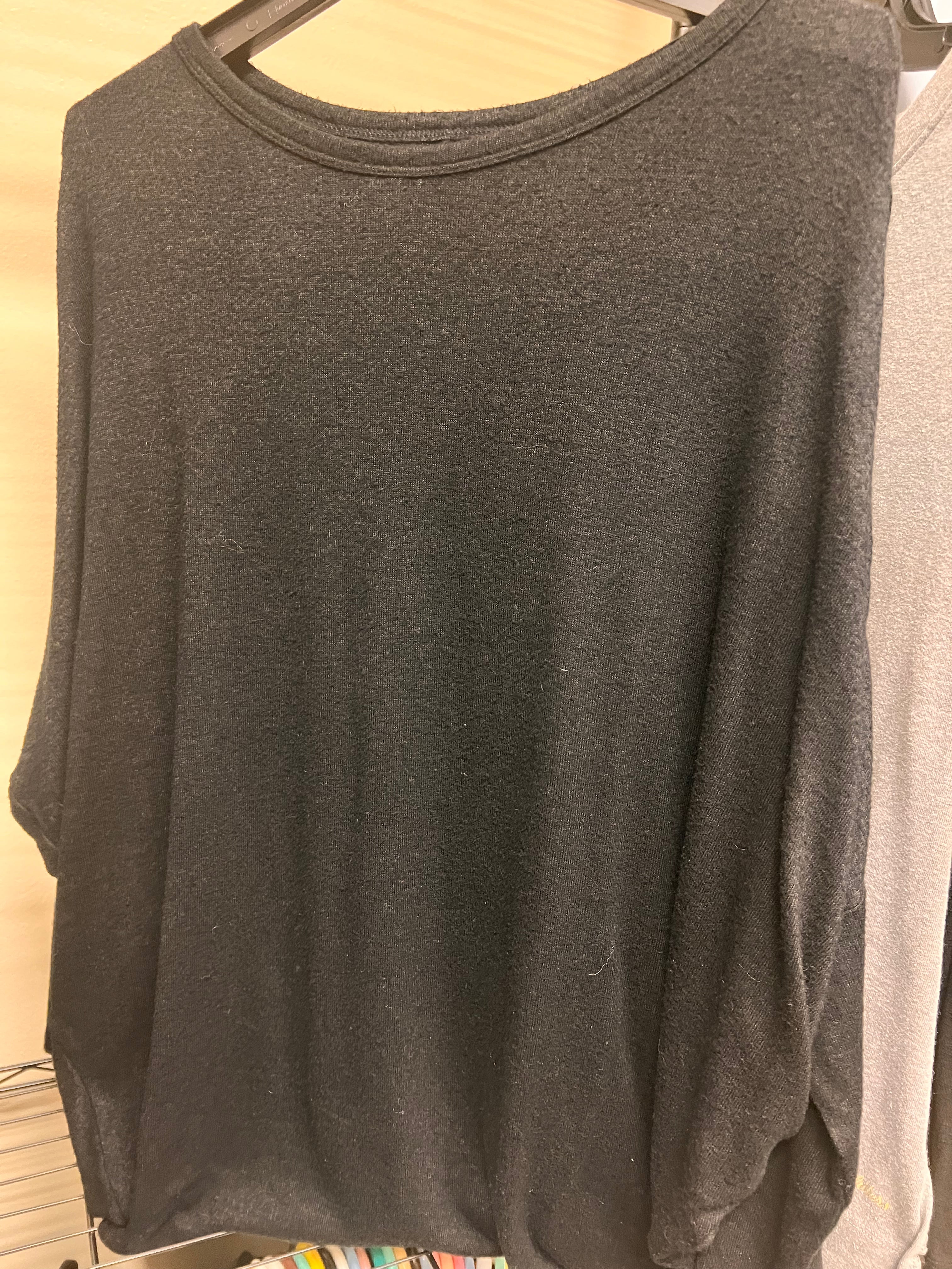 Black Shirt S