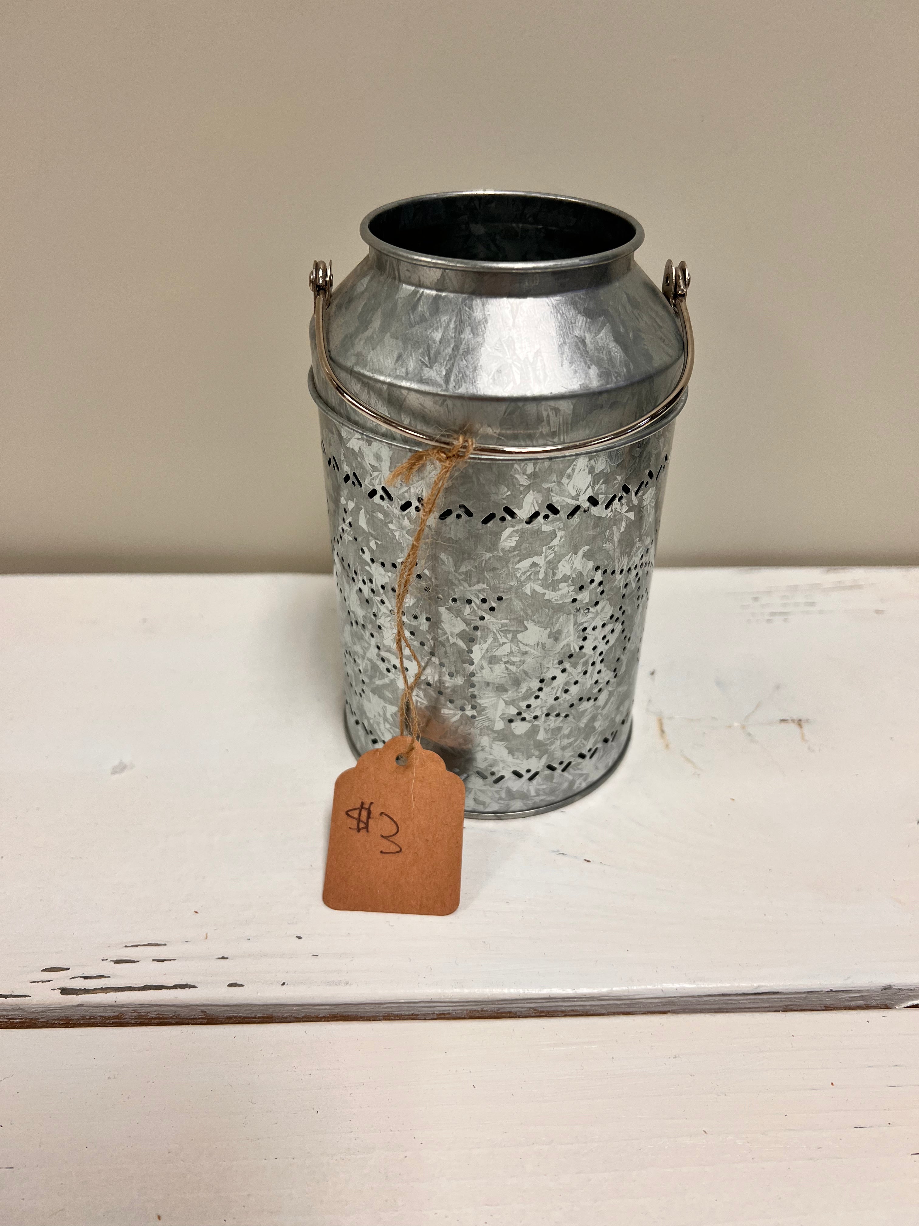 Metal Candle Holder