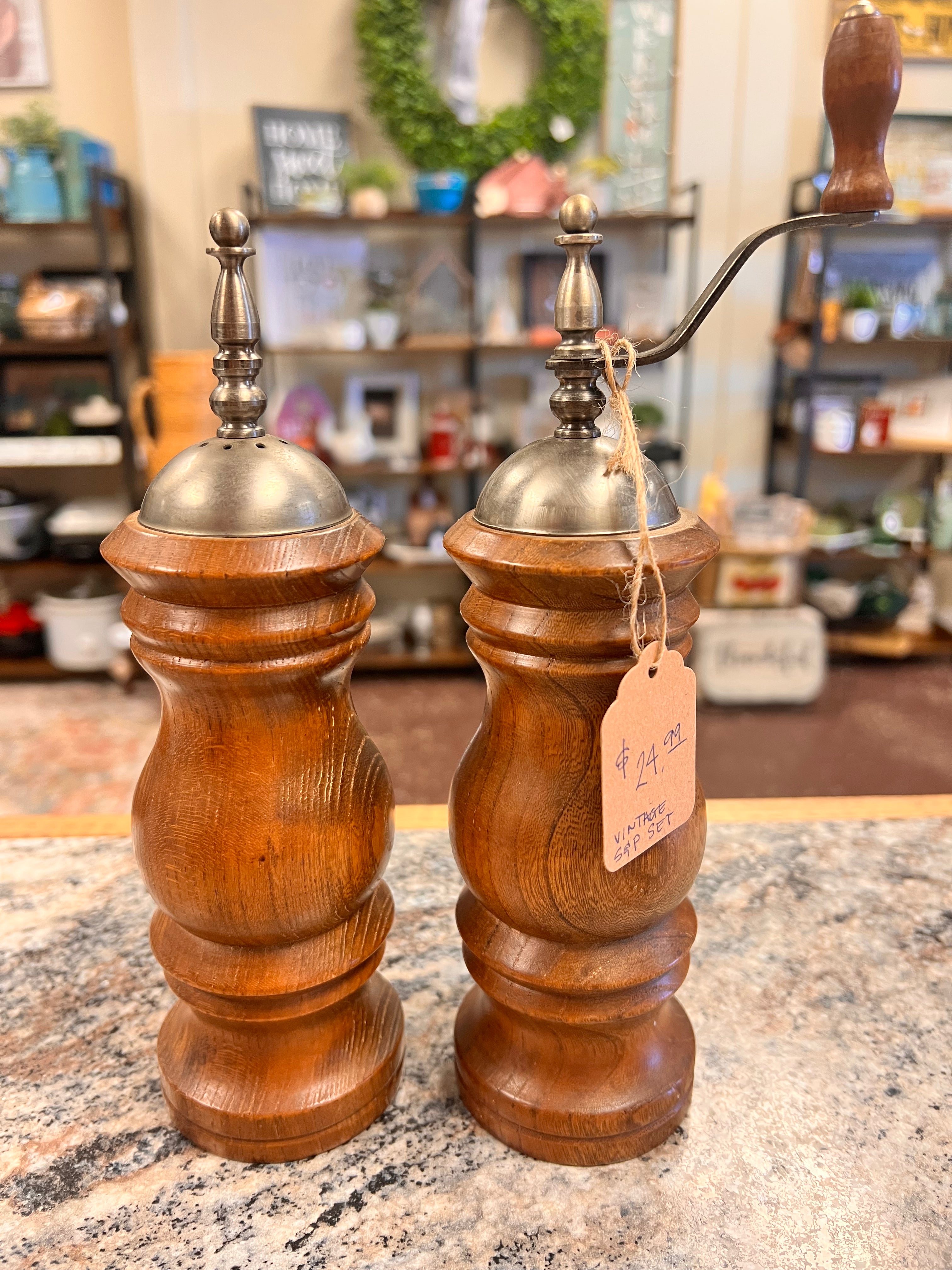 Vintage Shaker Set