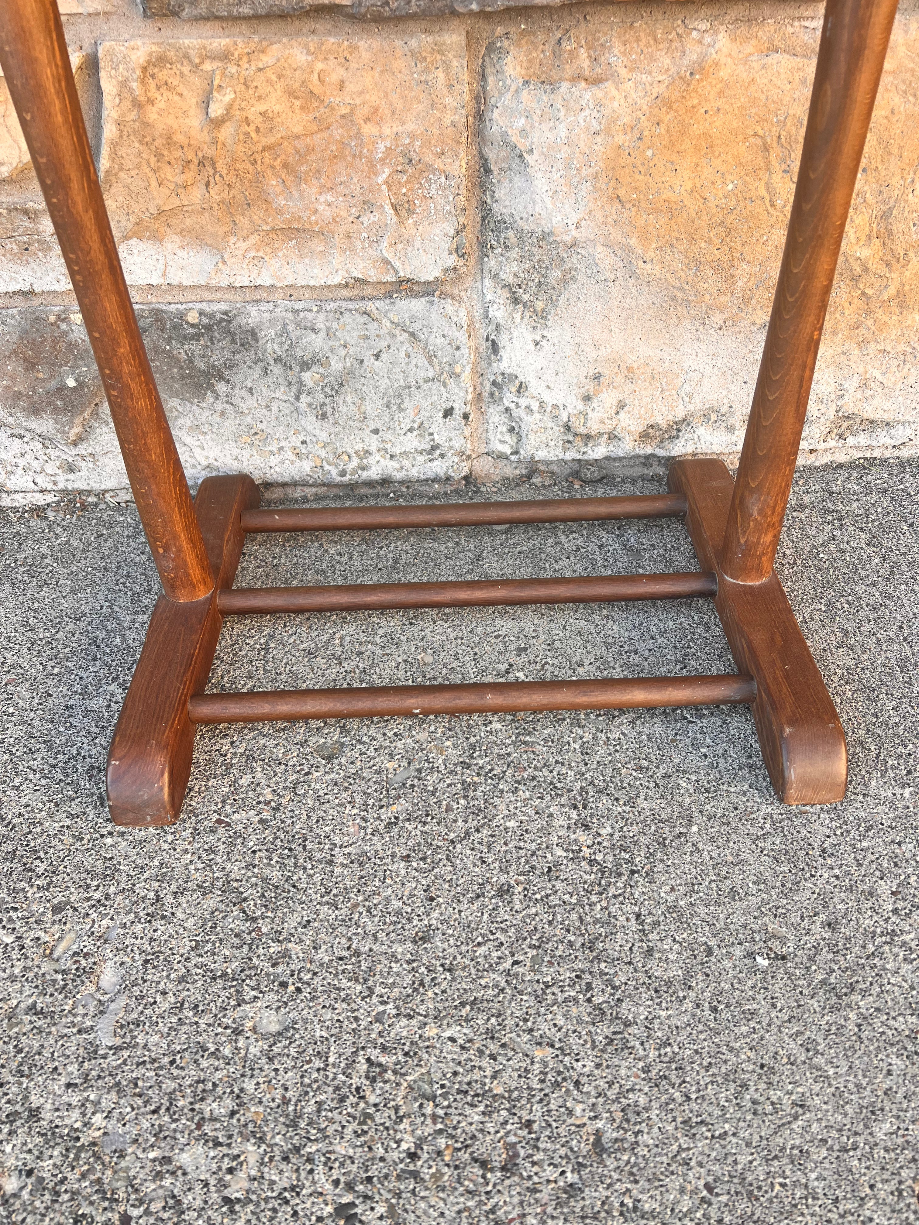 Gentlemen’s Valet Stand