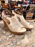 White Wedges