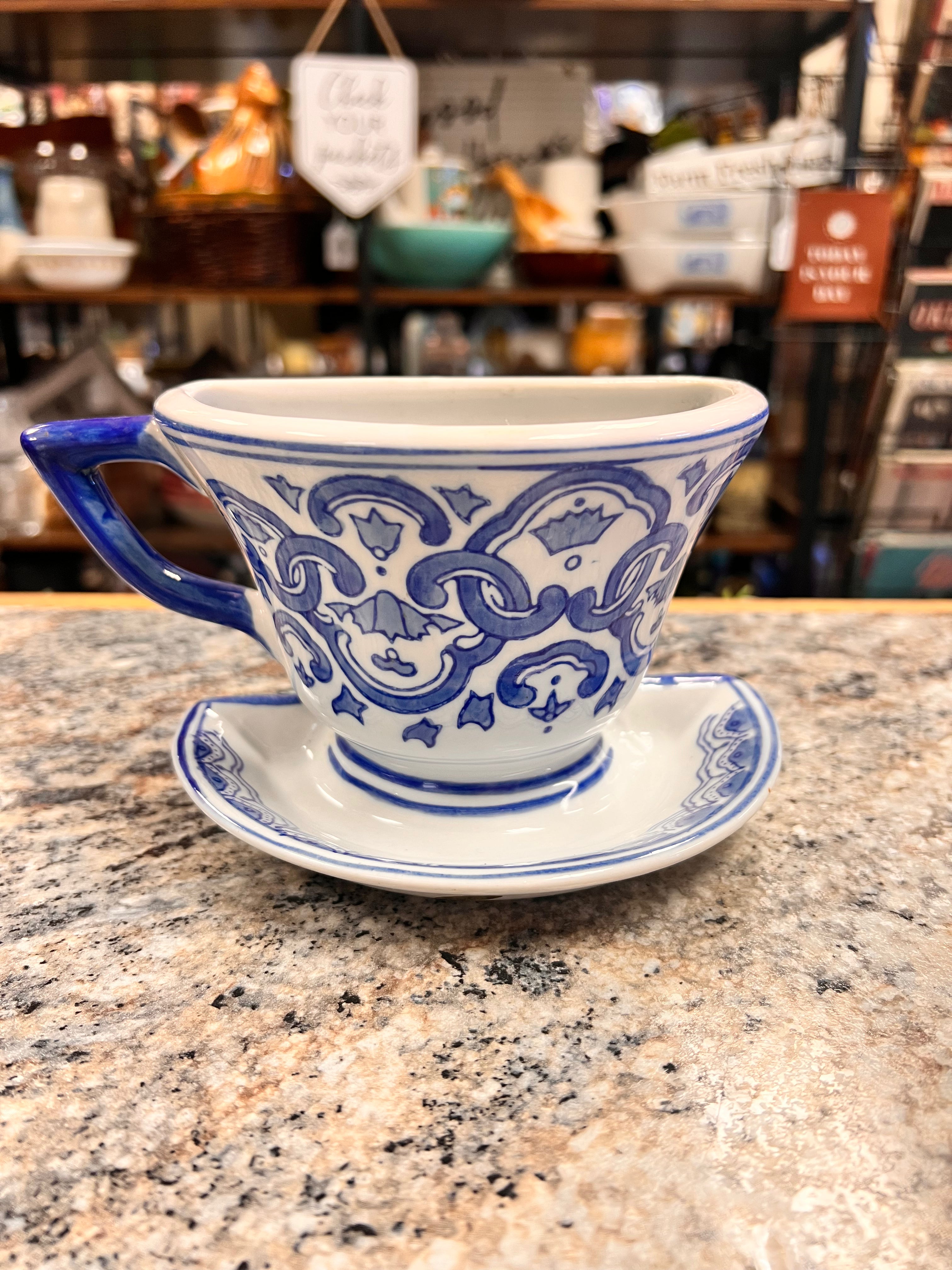 Wall Teacup