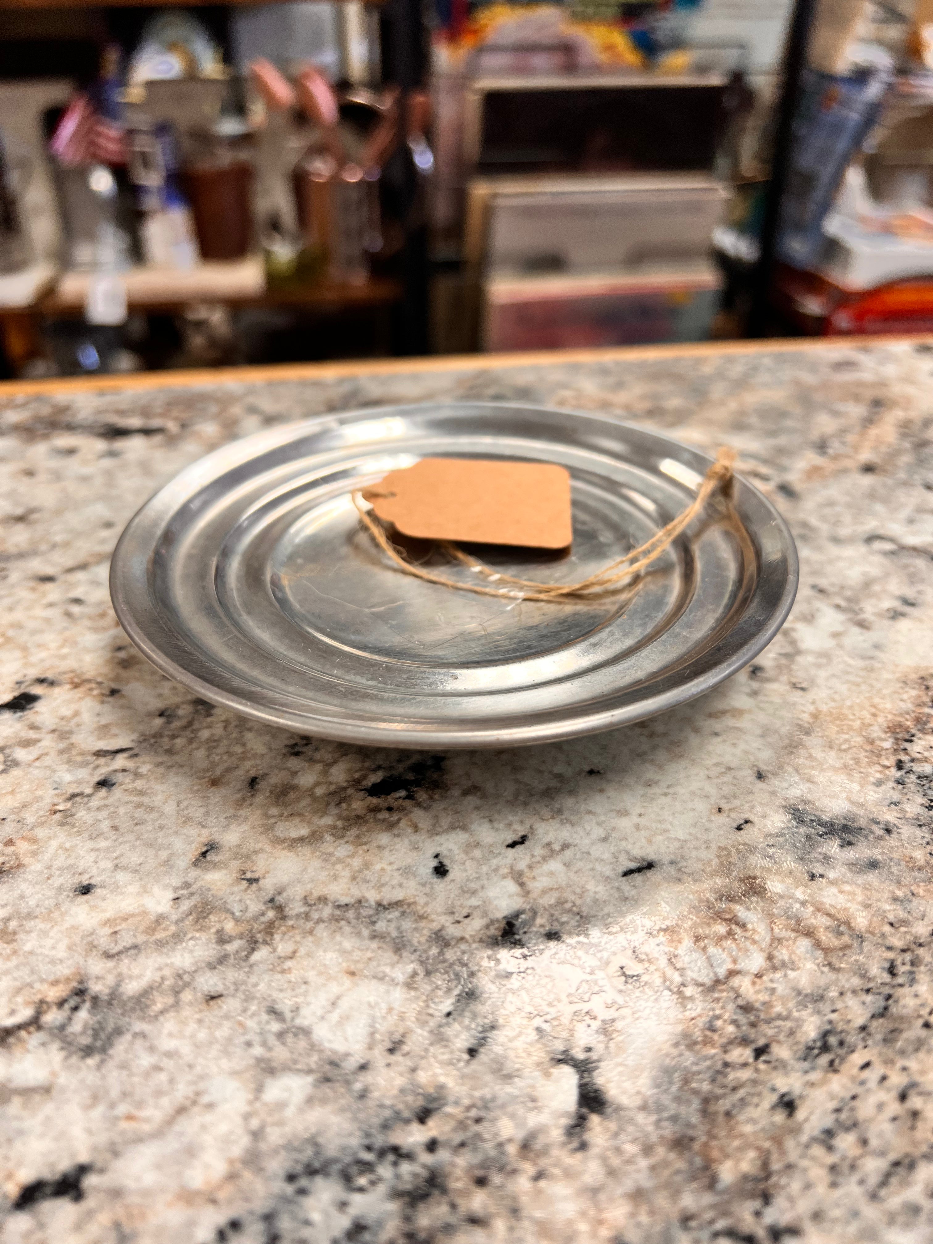 Raised Dish