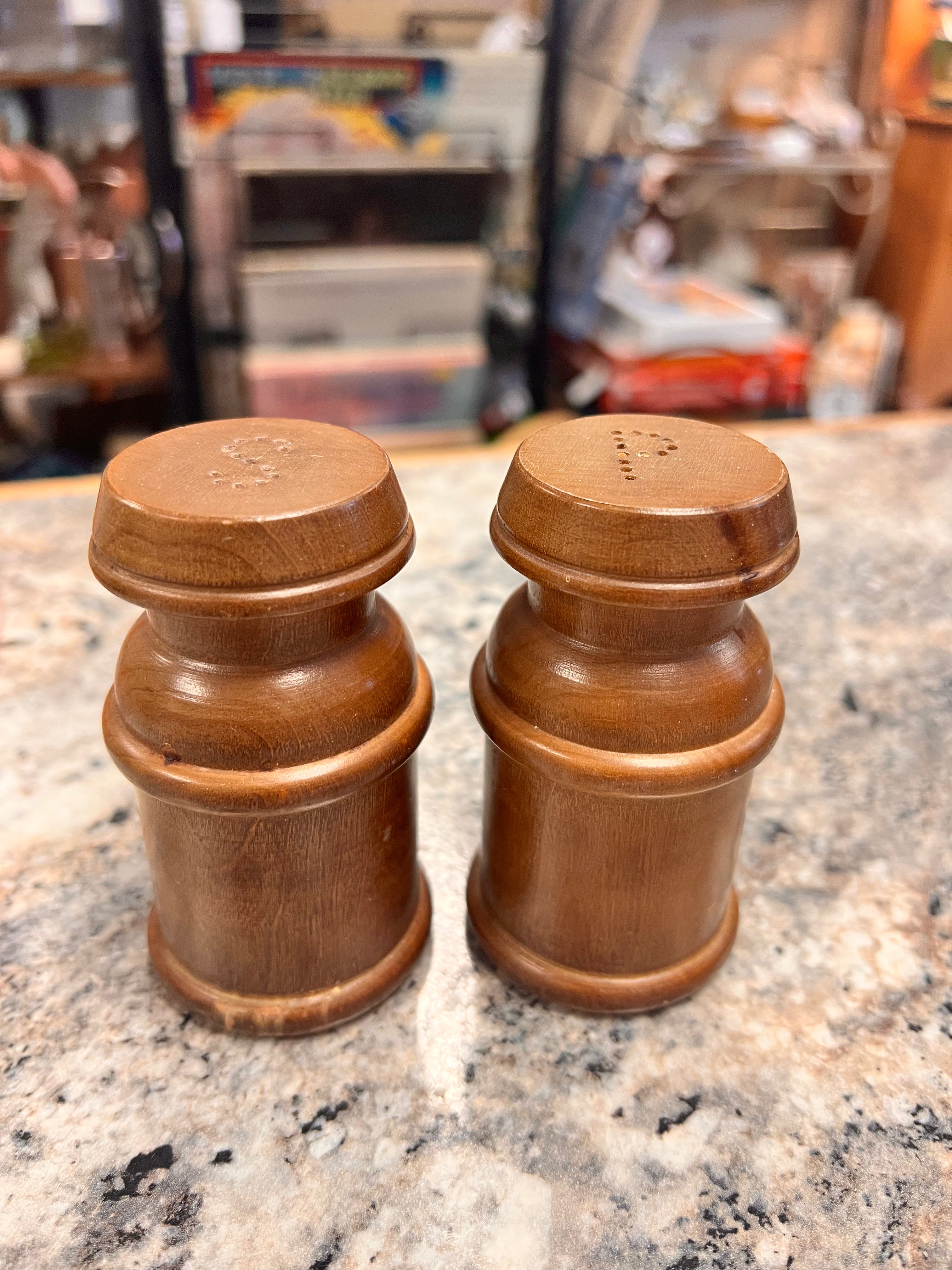 Wood Shaker Set