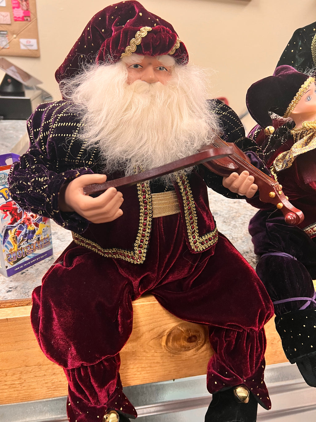 Santa Shelf Sitter