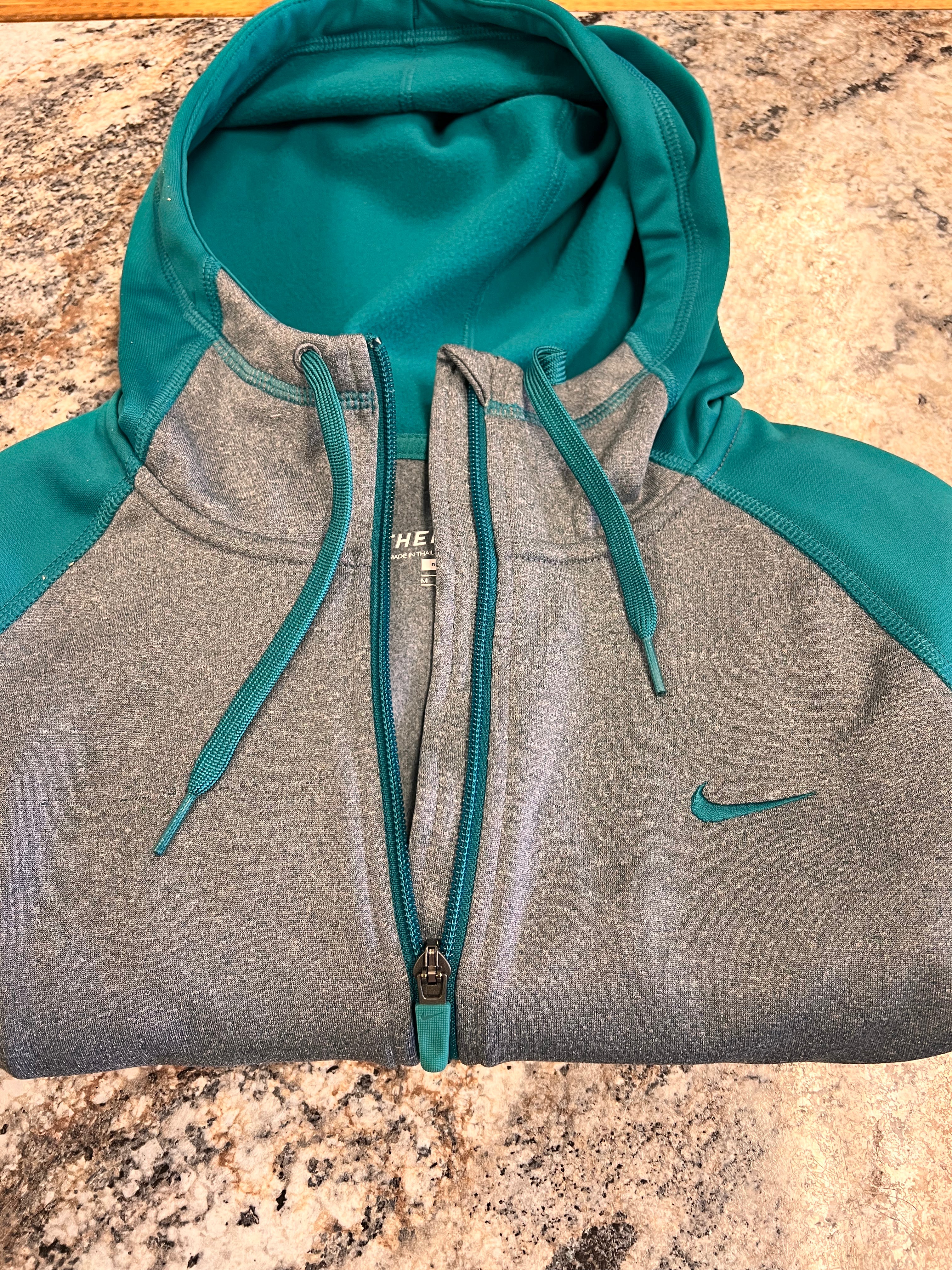 Nike Sweater