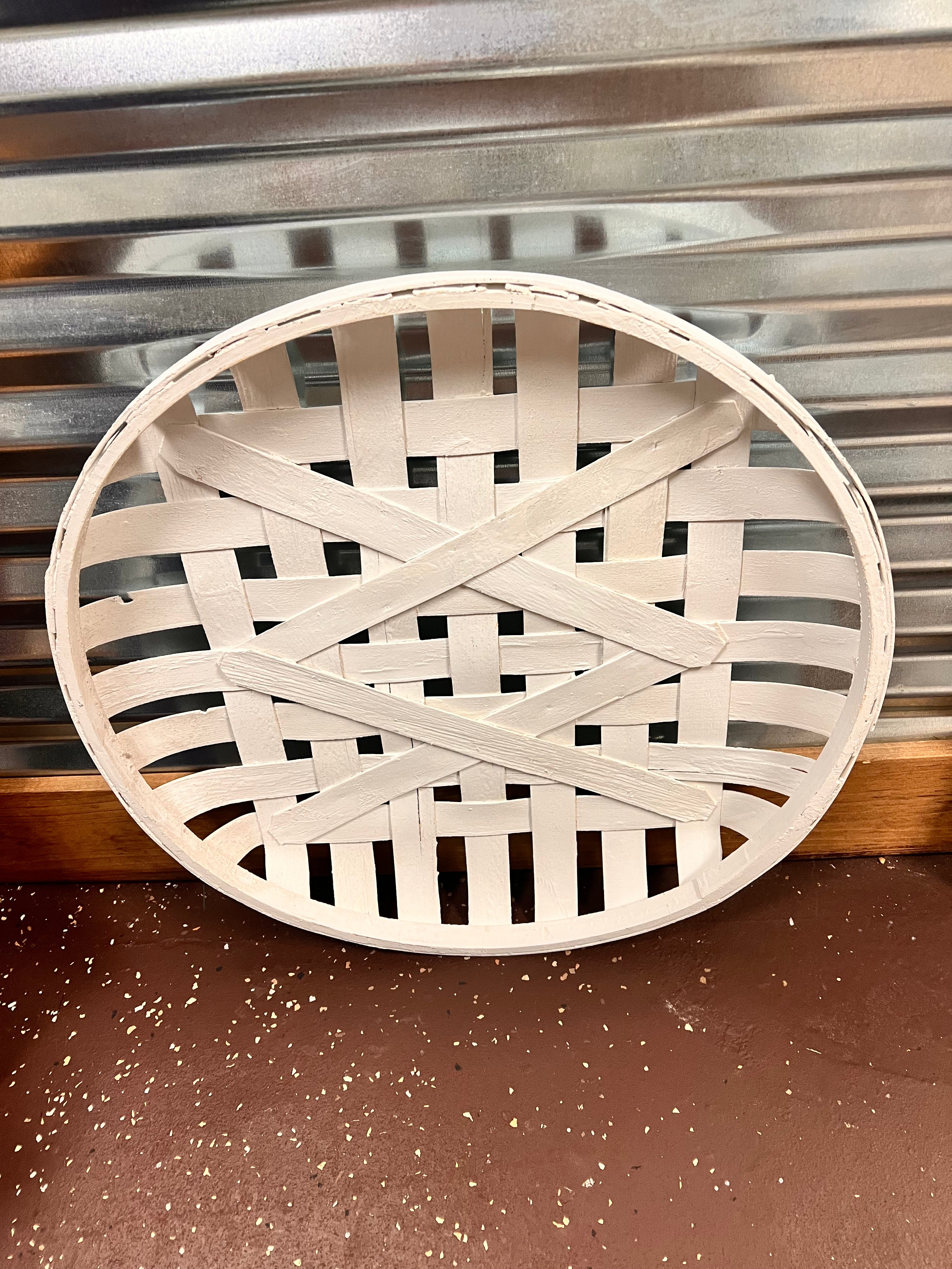Tobacco Basket