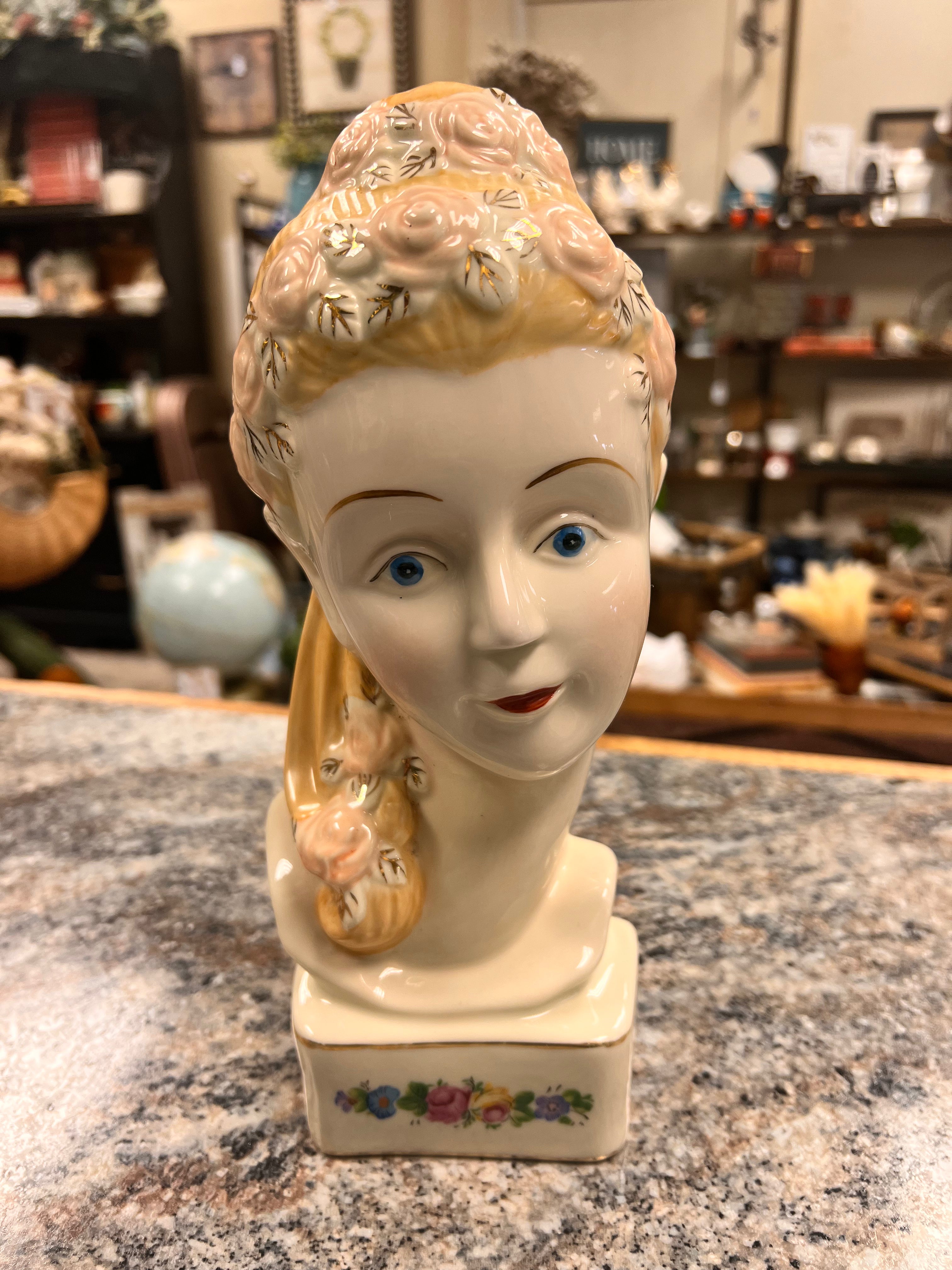 Lady Head Wall Pocket