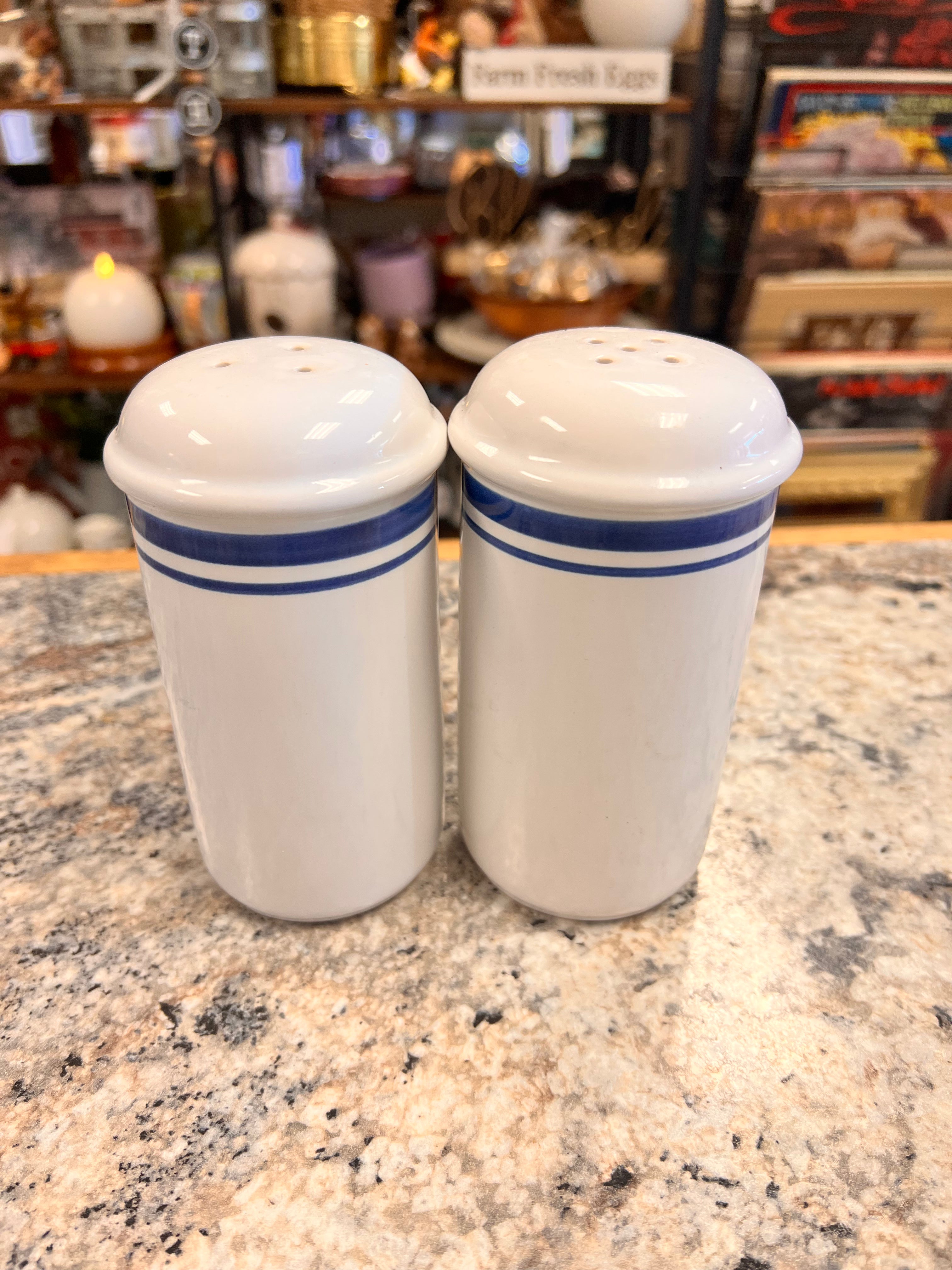 Shaker Set
