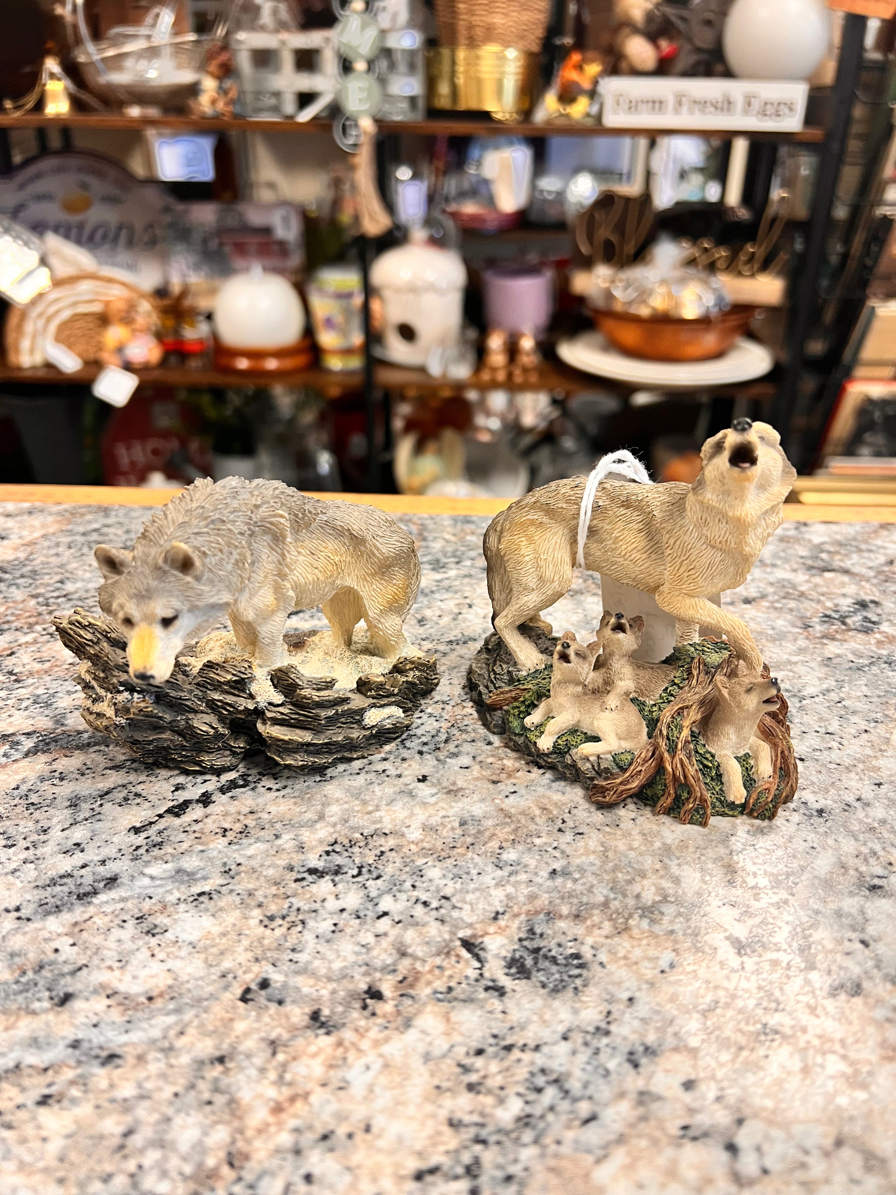 Wolf Figurine Set