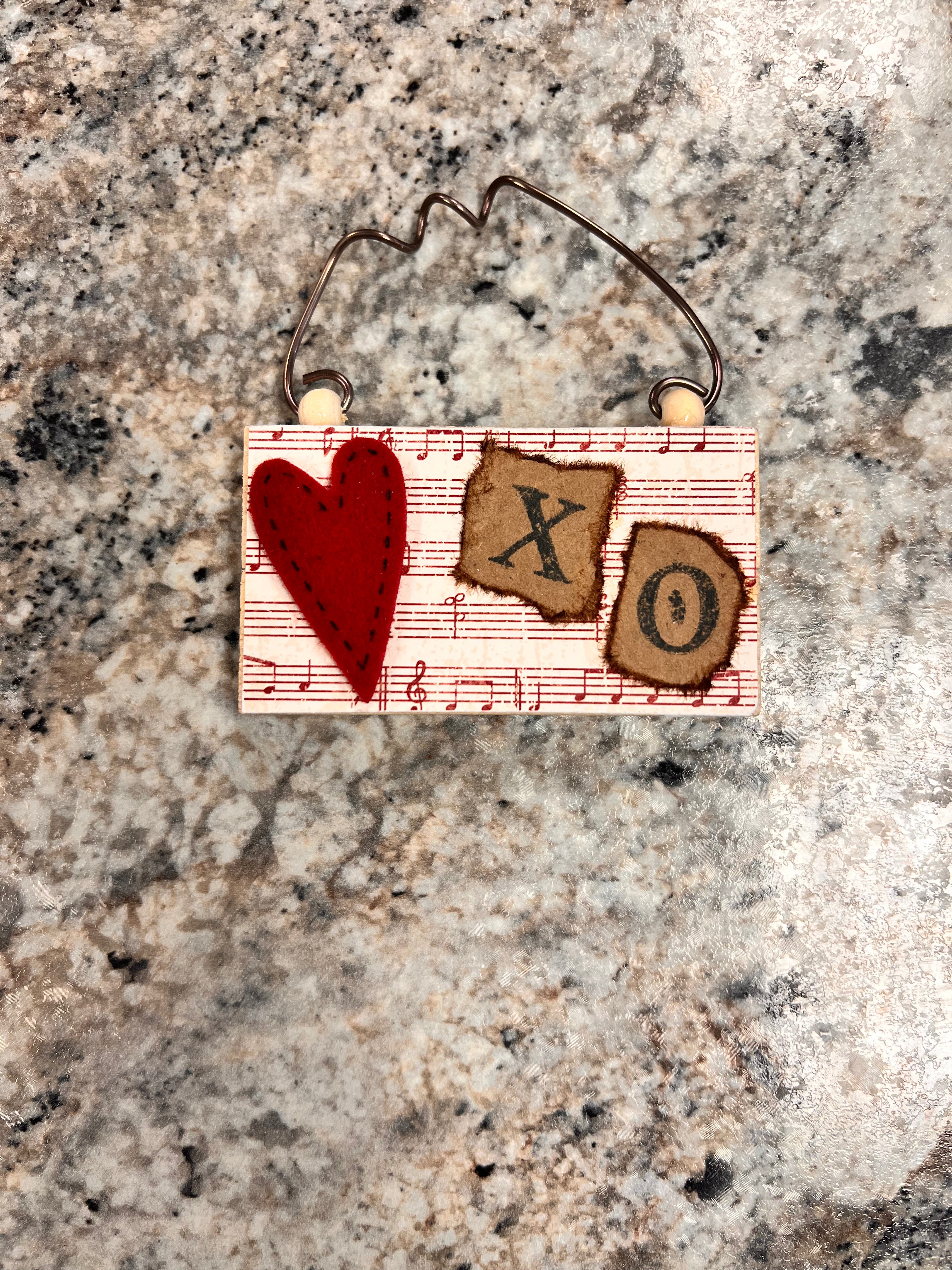 Mini Heart Sign