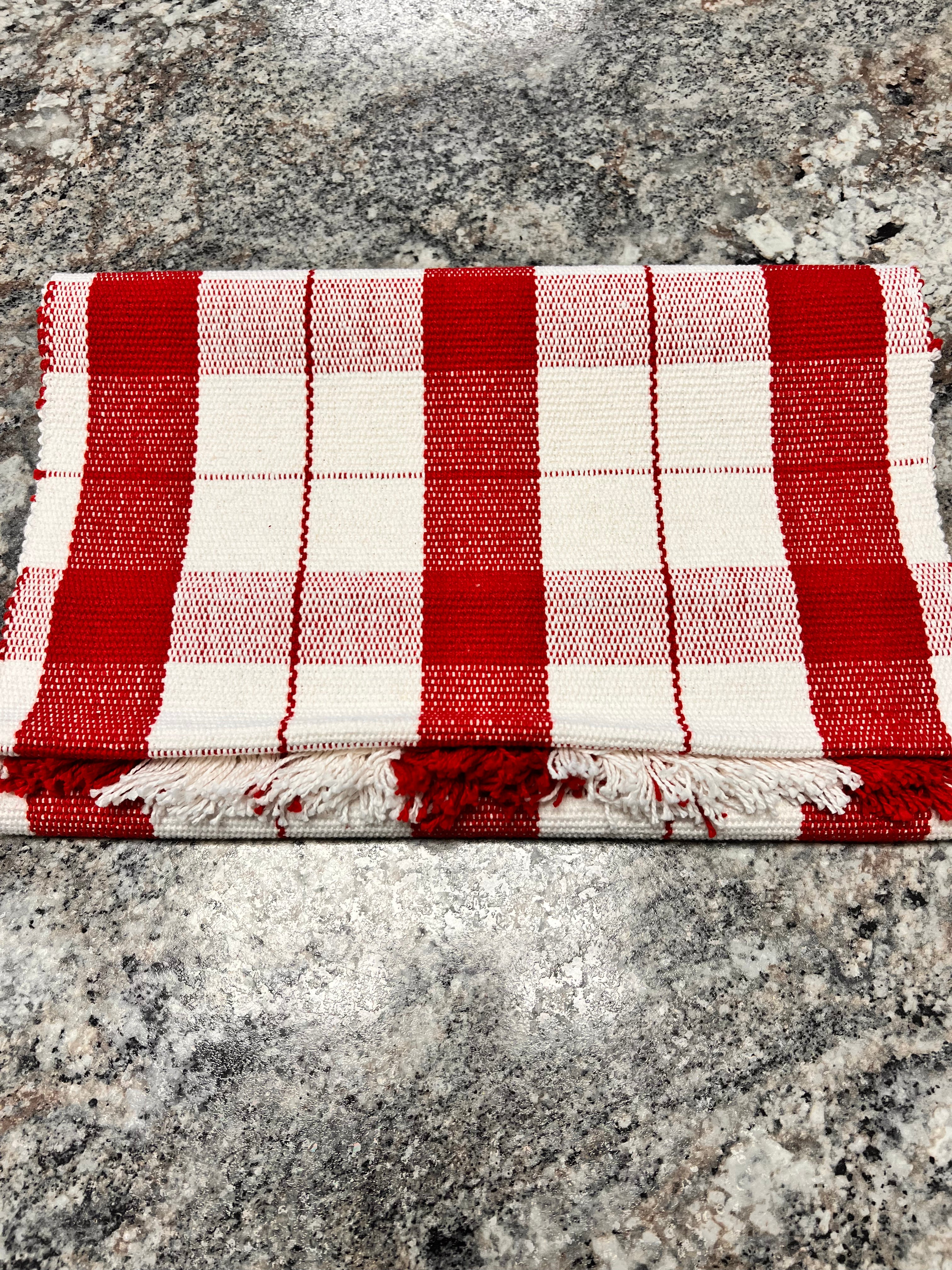 Red/White Runner