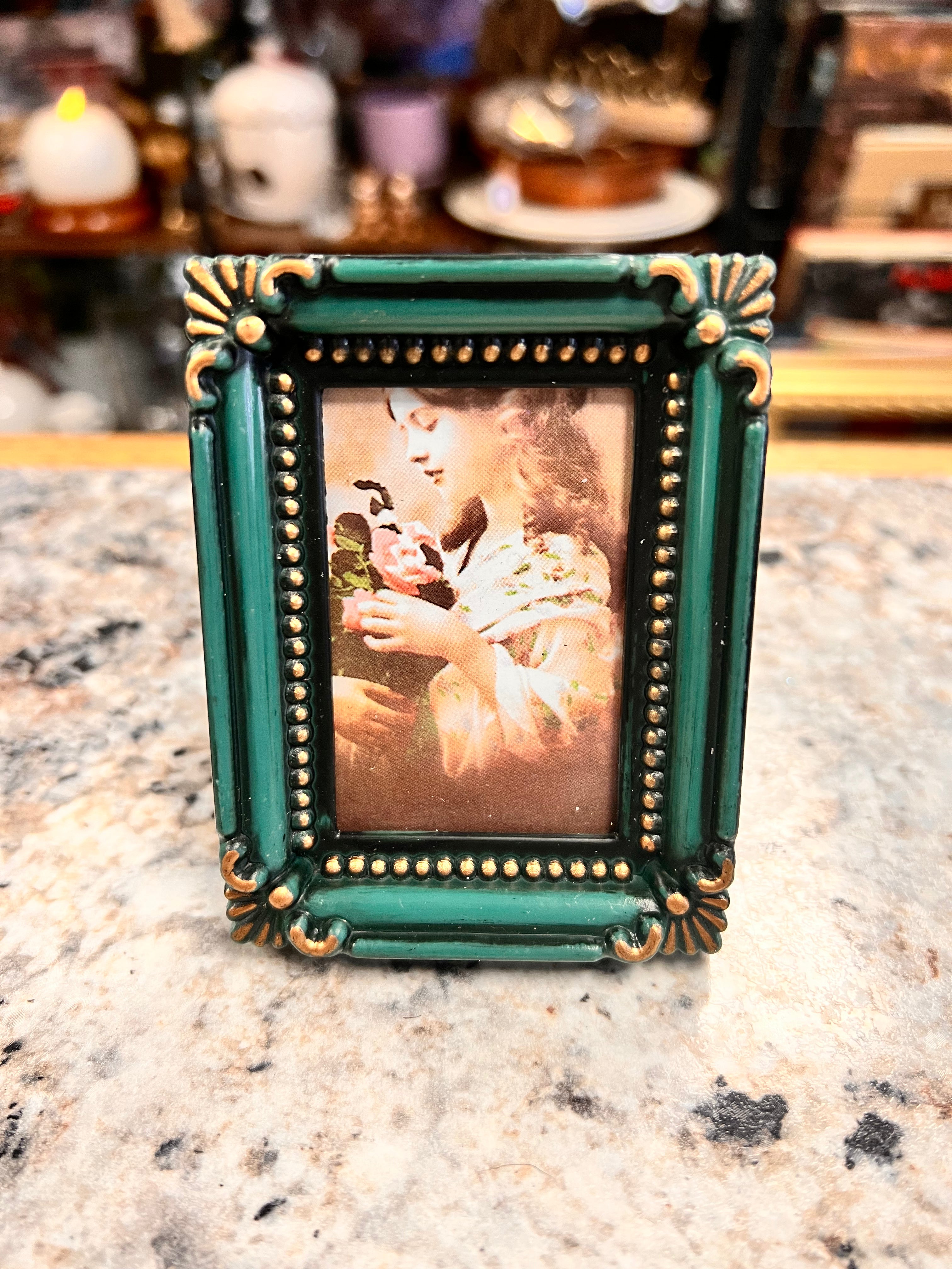 Small Frame