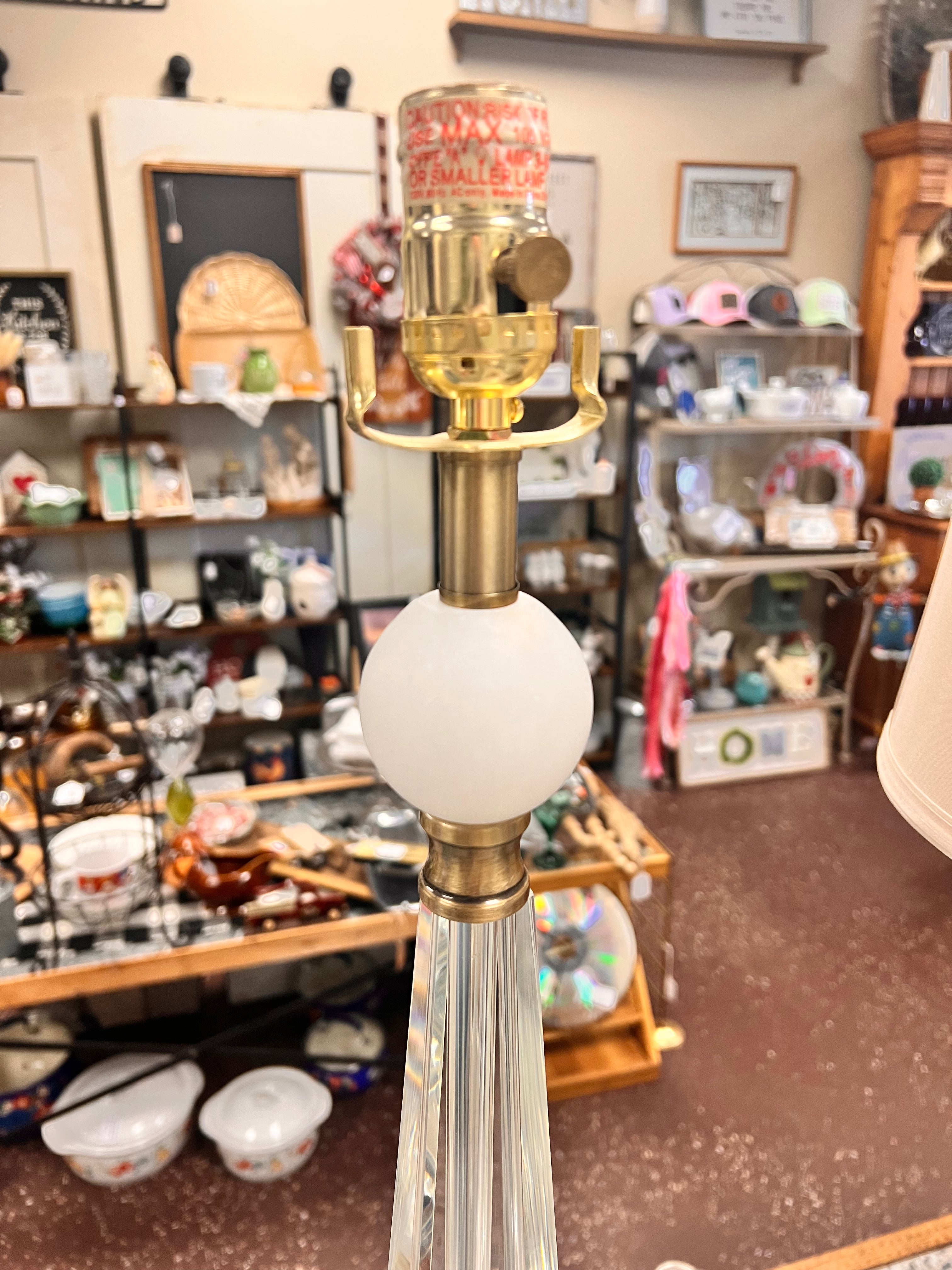 Kinane White Lamp Set