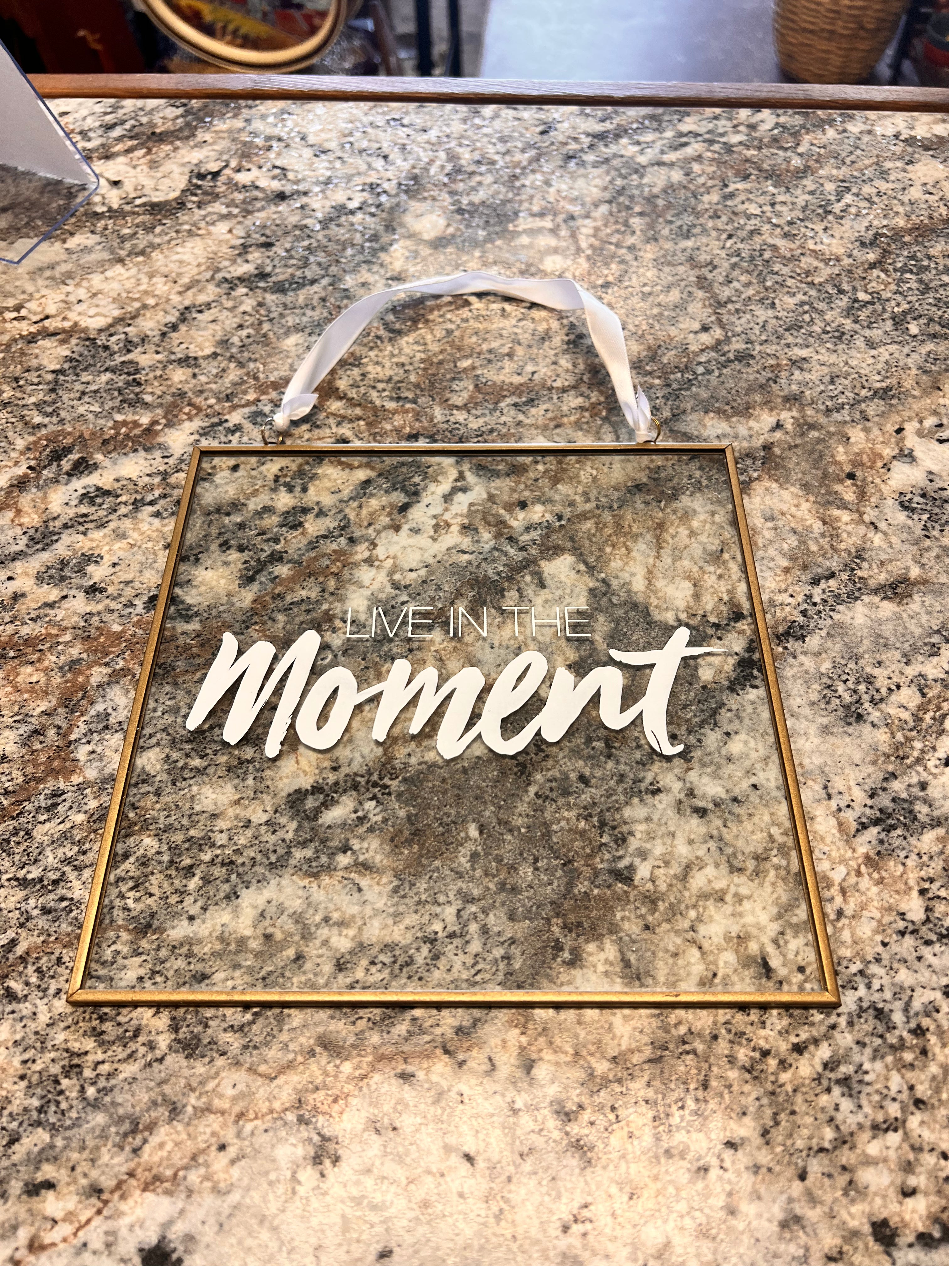 Moment Sign