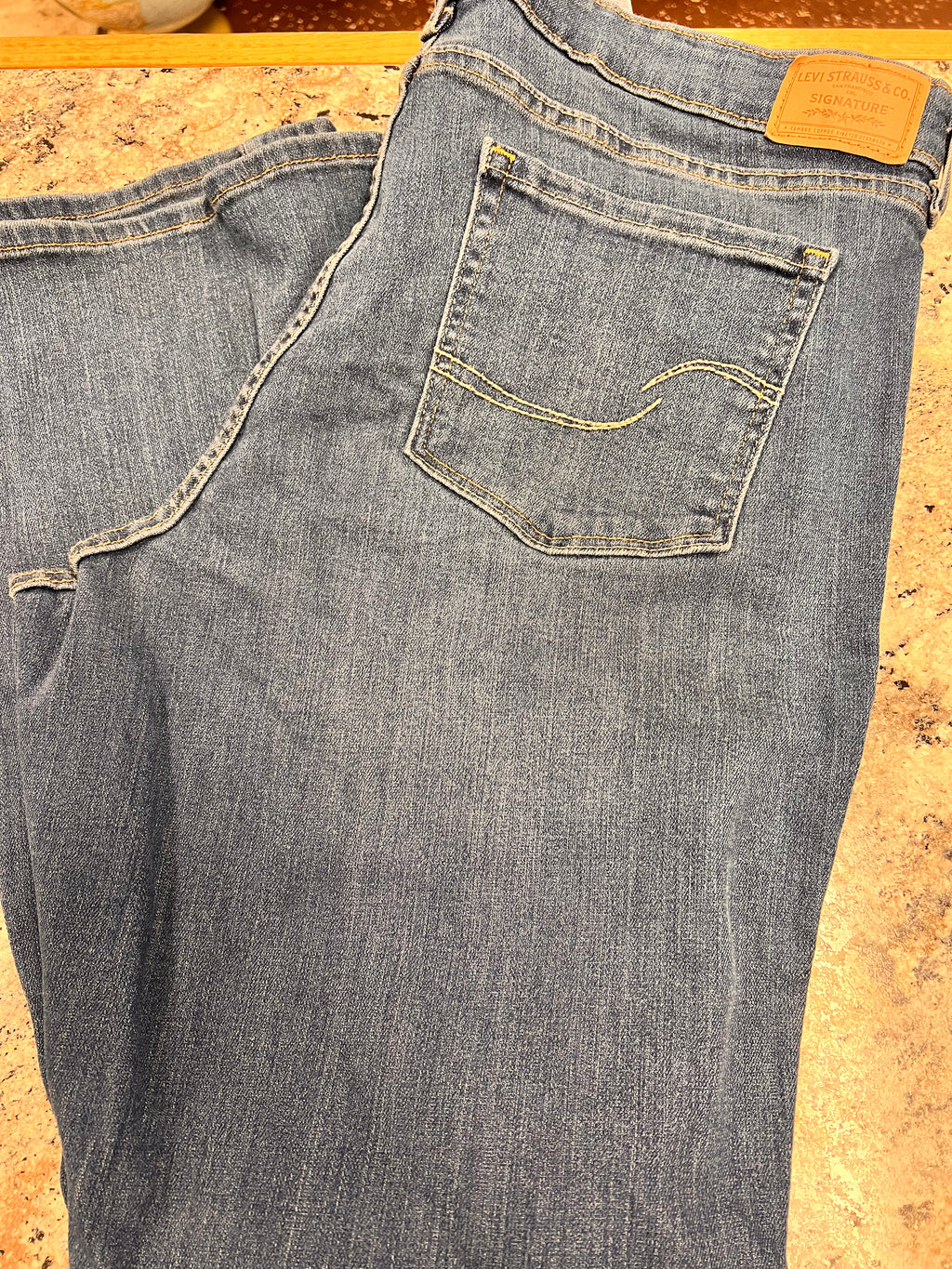 Levi Jeans 16