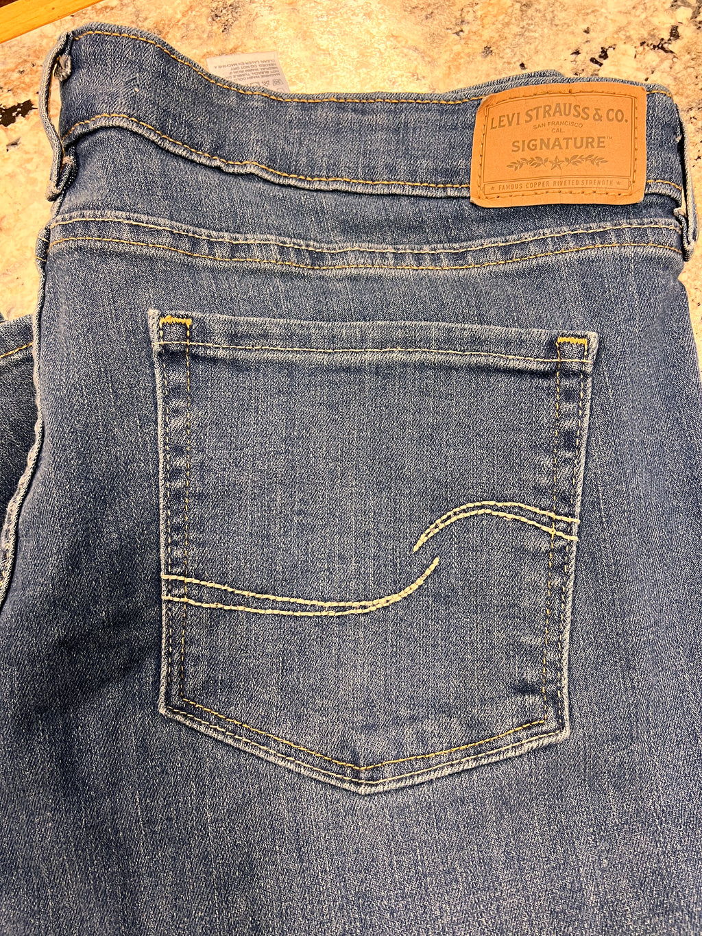 Levi Jeans 16
