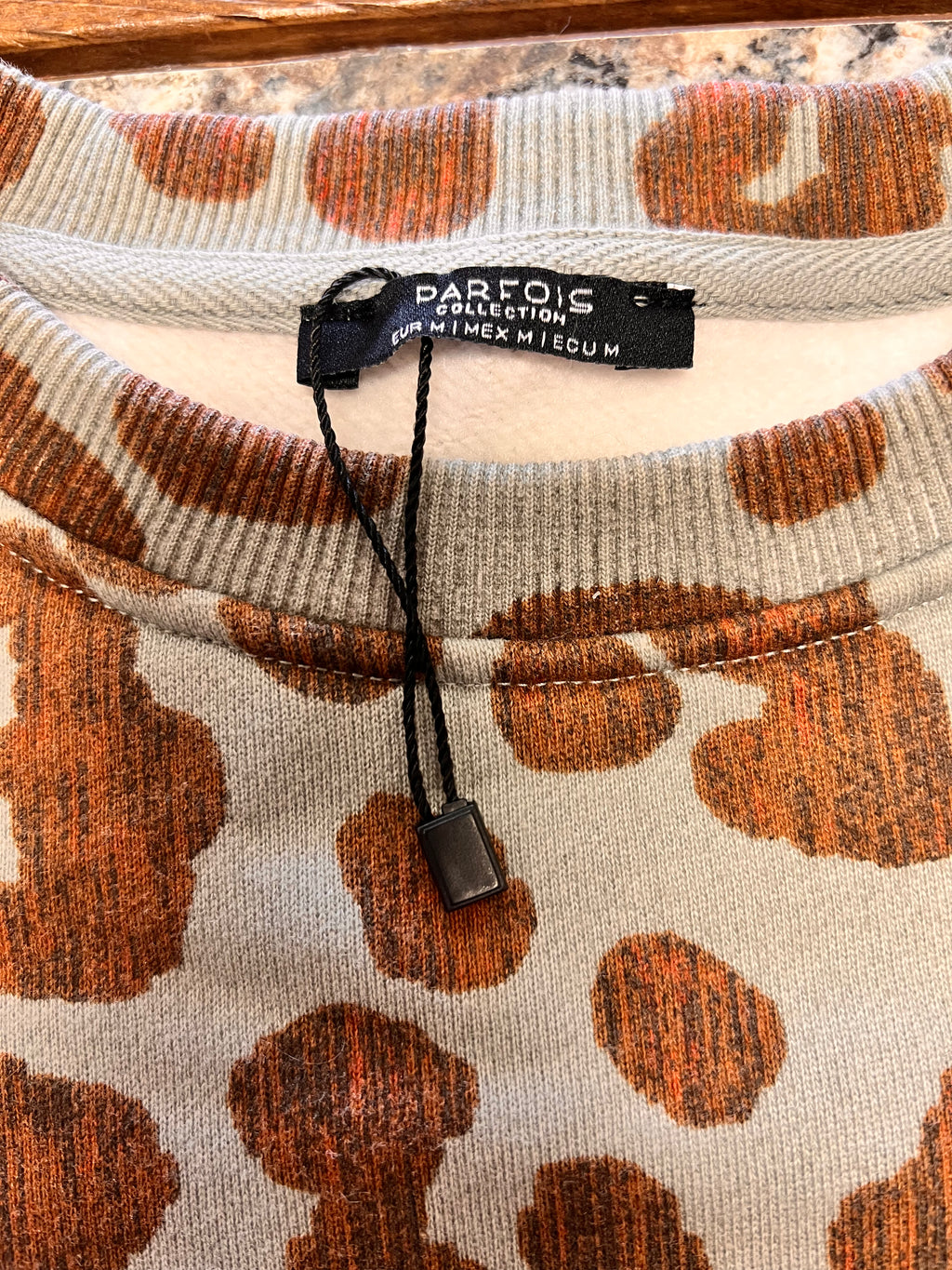 Sweater M