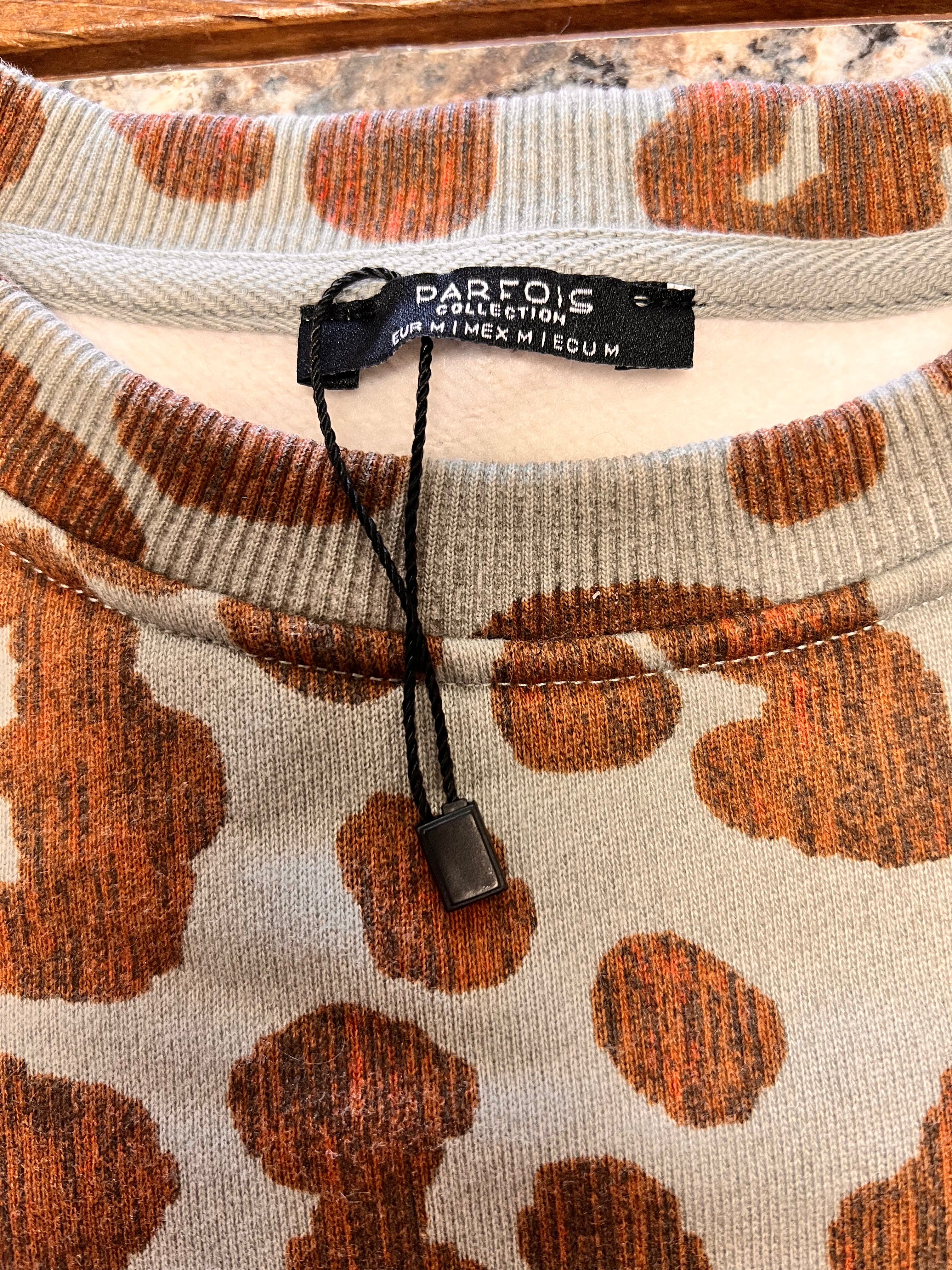 Sweater M