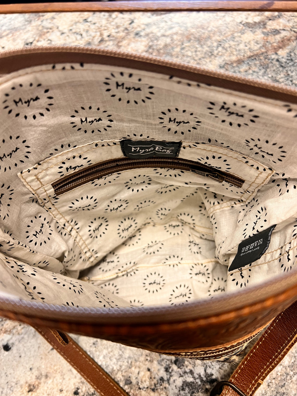 Myra Crossbody