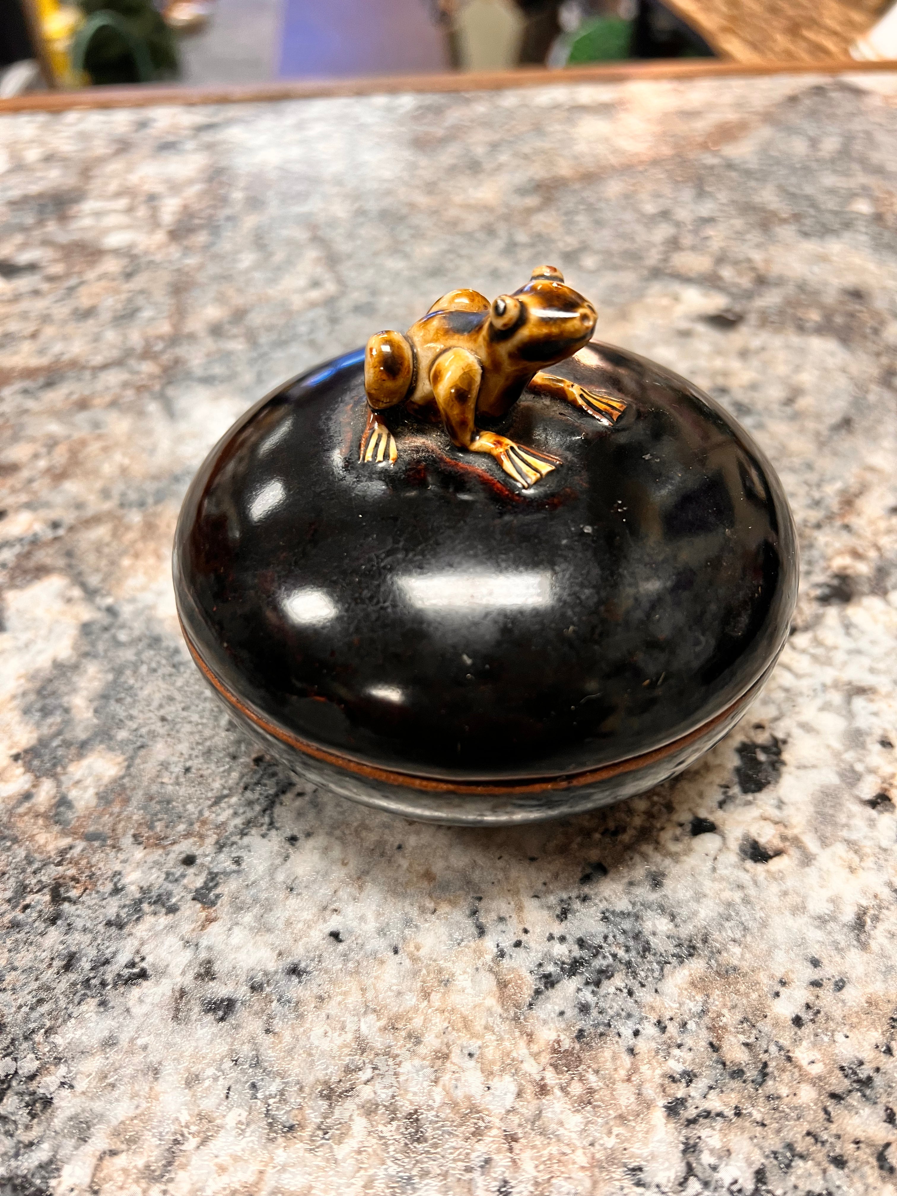 Frog Decor